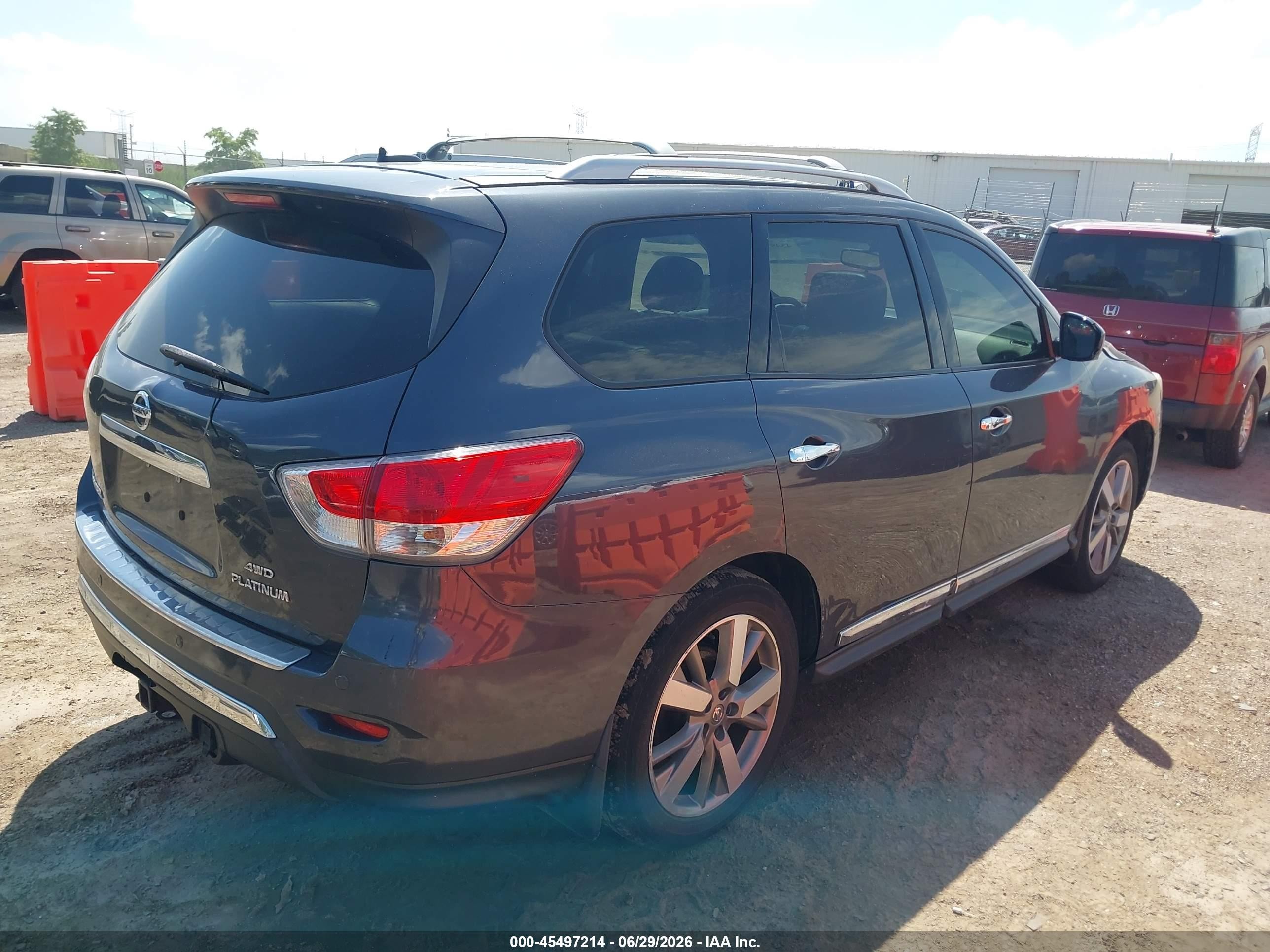 2013 Nissan Pathfinder Platinum Gray vin: 5N1AR2MM2DC638978