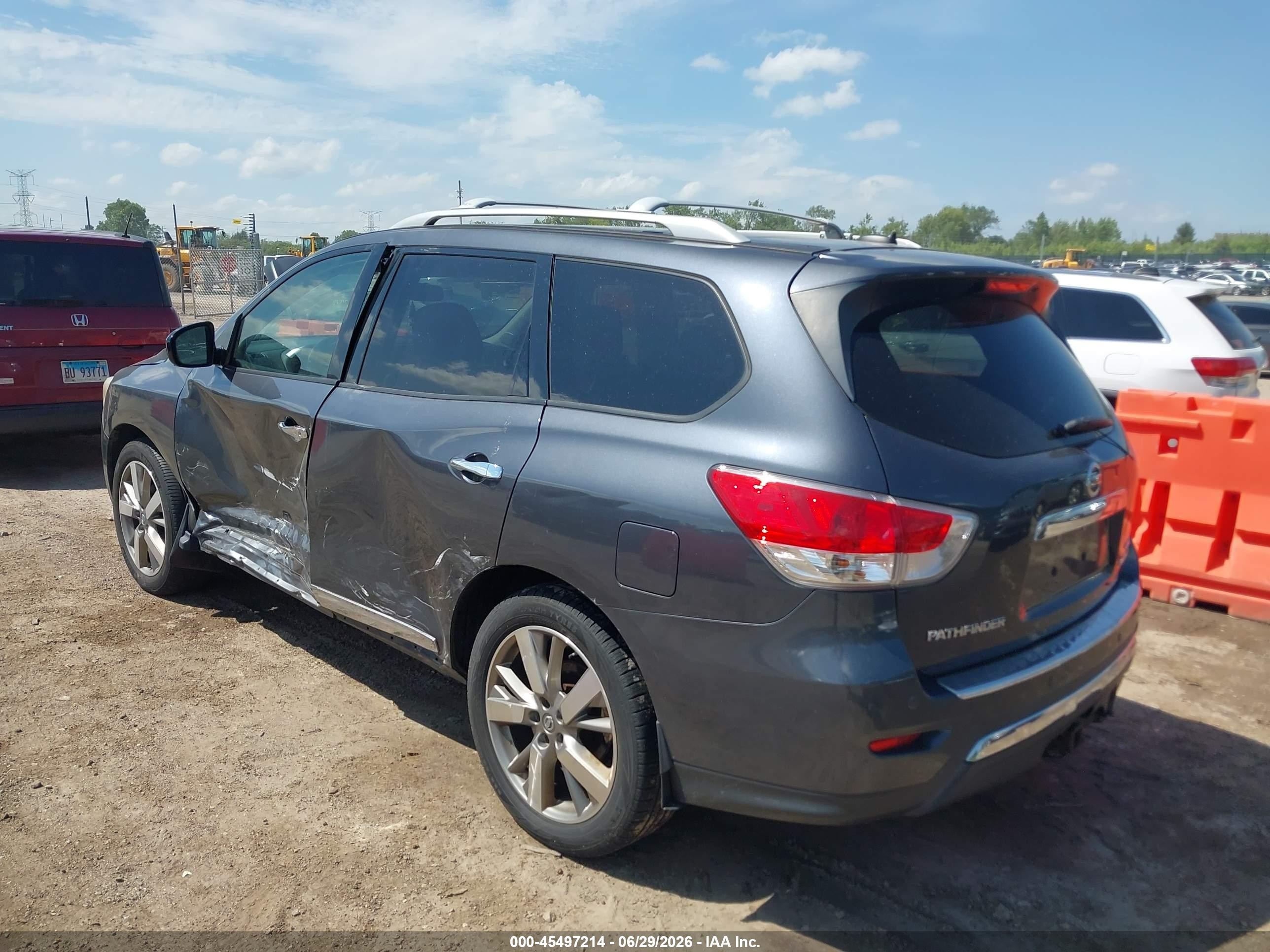 2013 Nissan Pathfinder Platinum Gray vin: 5N1AR2MM2DC638978
