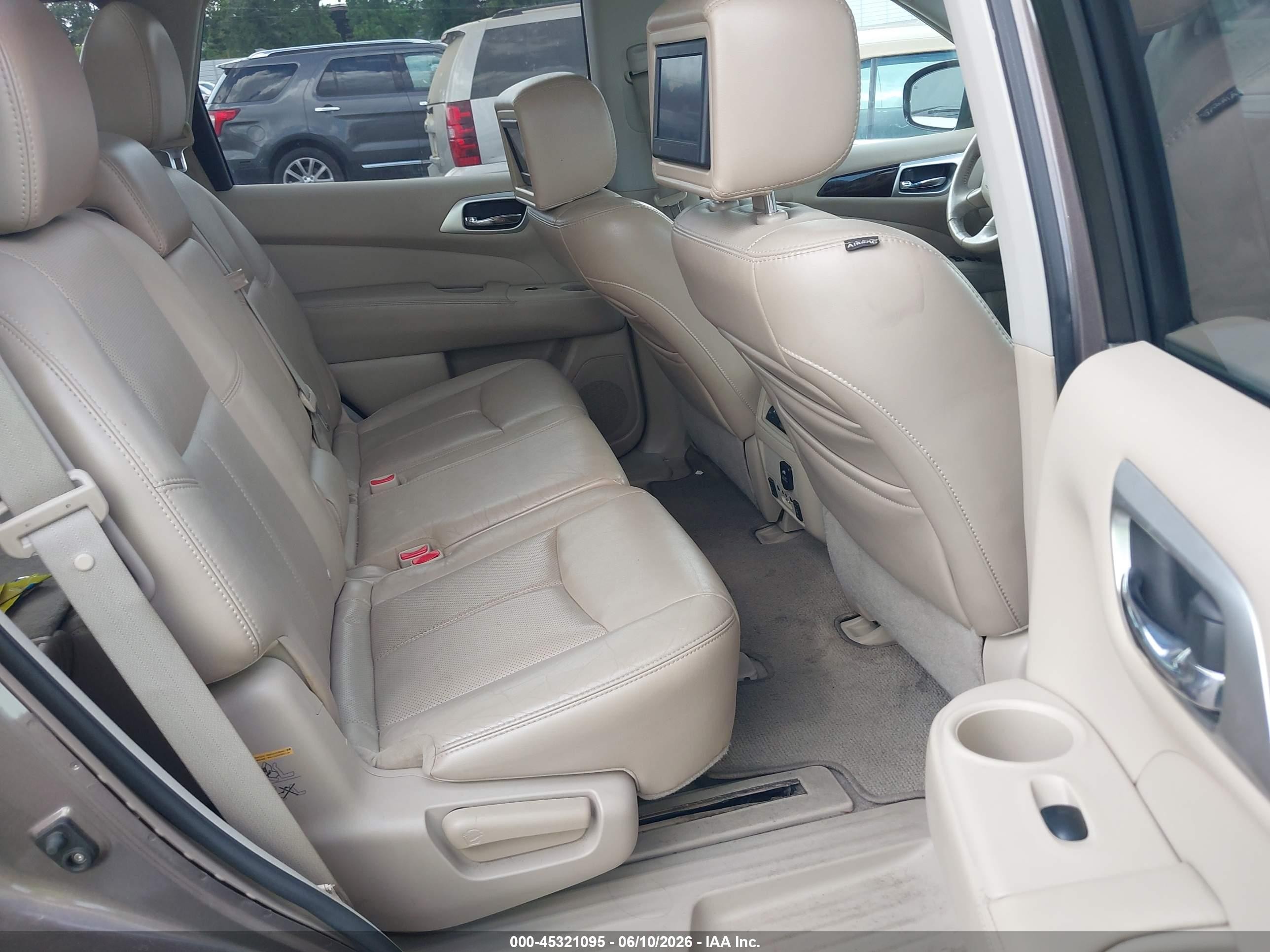 2013 Nissan Pathfinder Platinum Brown vin: 5N1AR2MM2DC681409