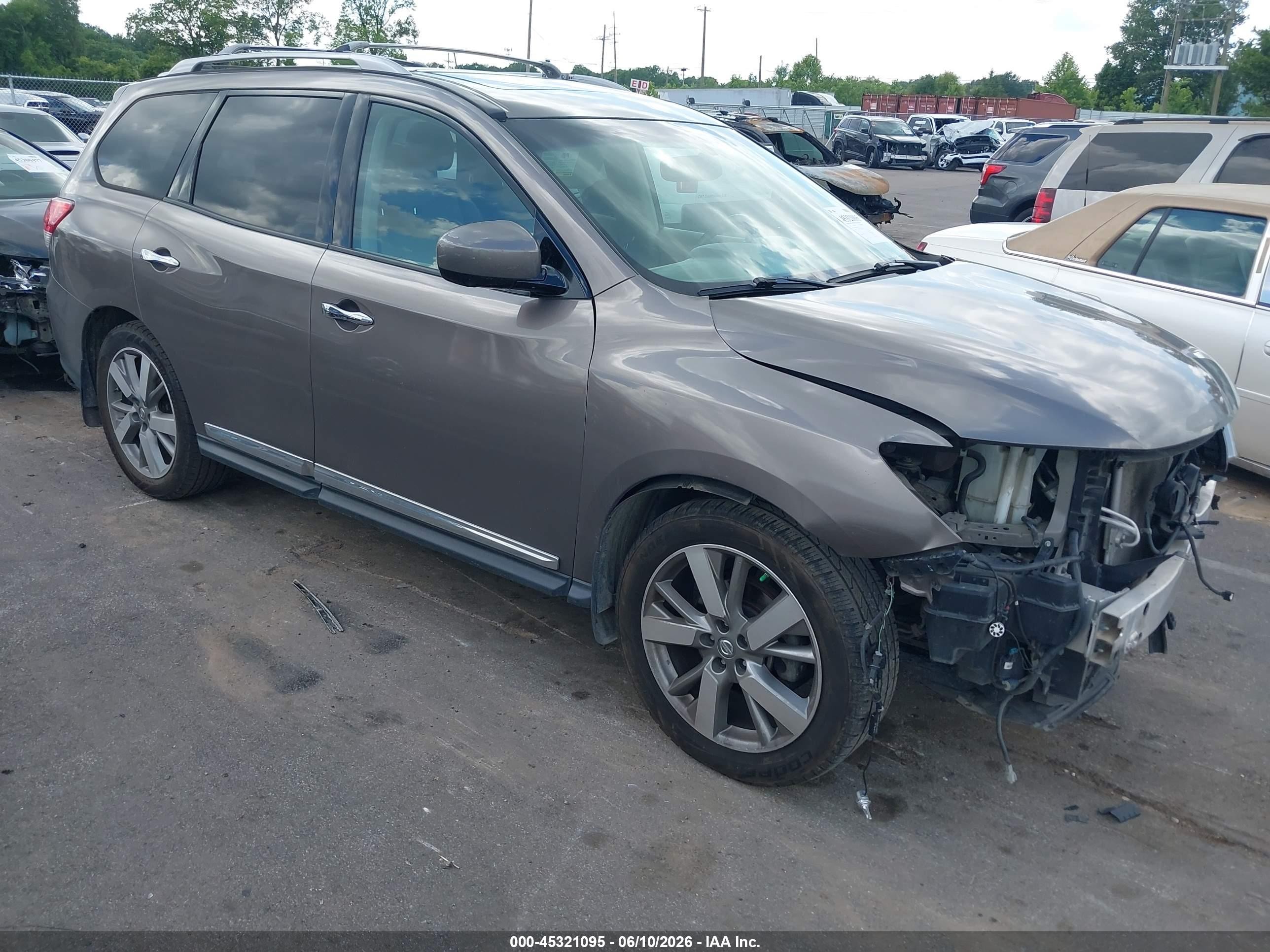 2013 Nissan Pathfinder Platinum Brown vin: 5N1AR2MM2DC681409