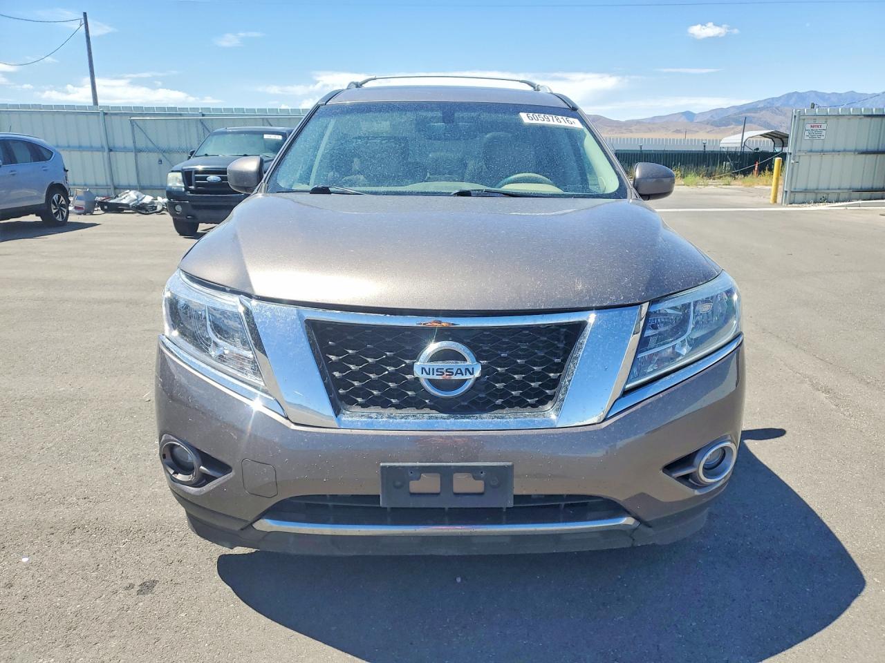 2013 Nissan Pathfinder S Brown vin: 5N1AR2MM2DC687503