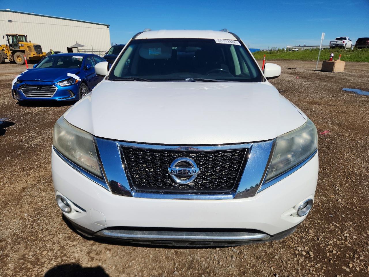 2014 Nissan Pathfinder S/sv/sl/platinum White vin: 5N1AR2MM2EC603116