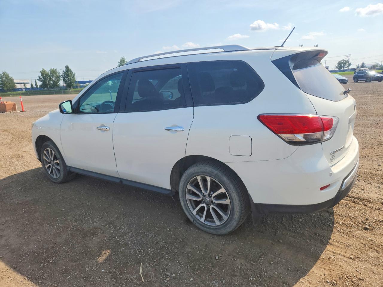 2014 Nissan Pathfinder S/sv/sl/platinum Белый vin: 5N1AR2MM2EC603116