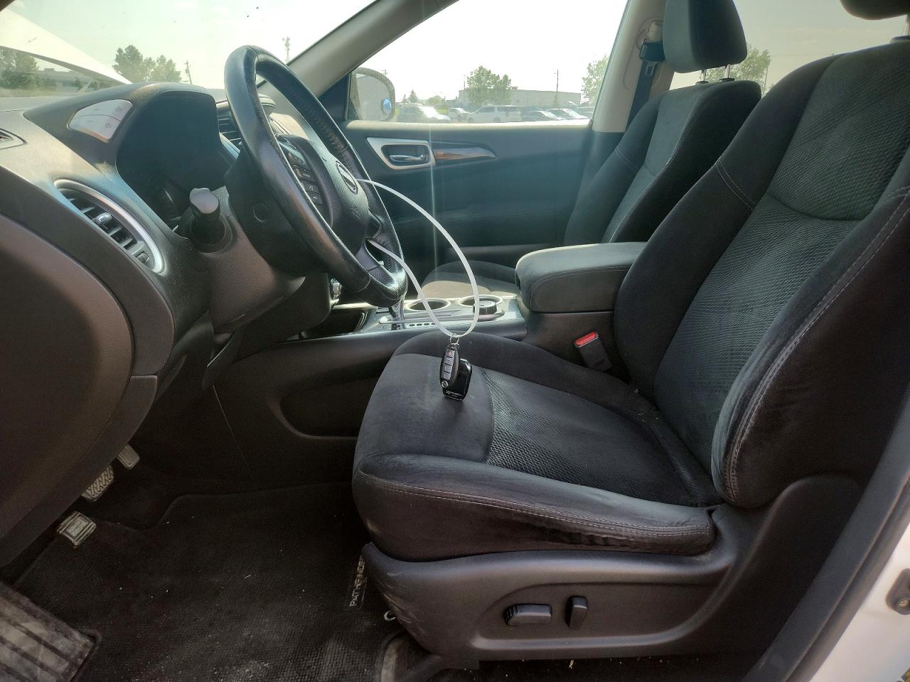 2014 Nissan Pathfinder S/sv/sl/platinum Белый vin: 5N1AR2MM2EC603116