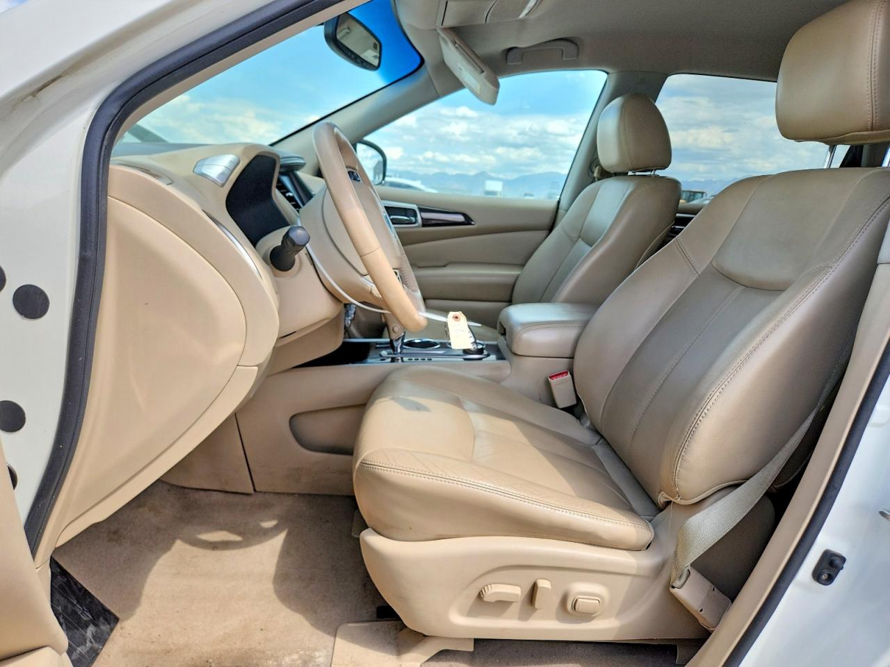 2014 Nissan Pathfinder S White vin: 5N1AR2MM2EC612110