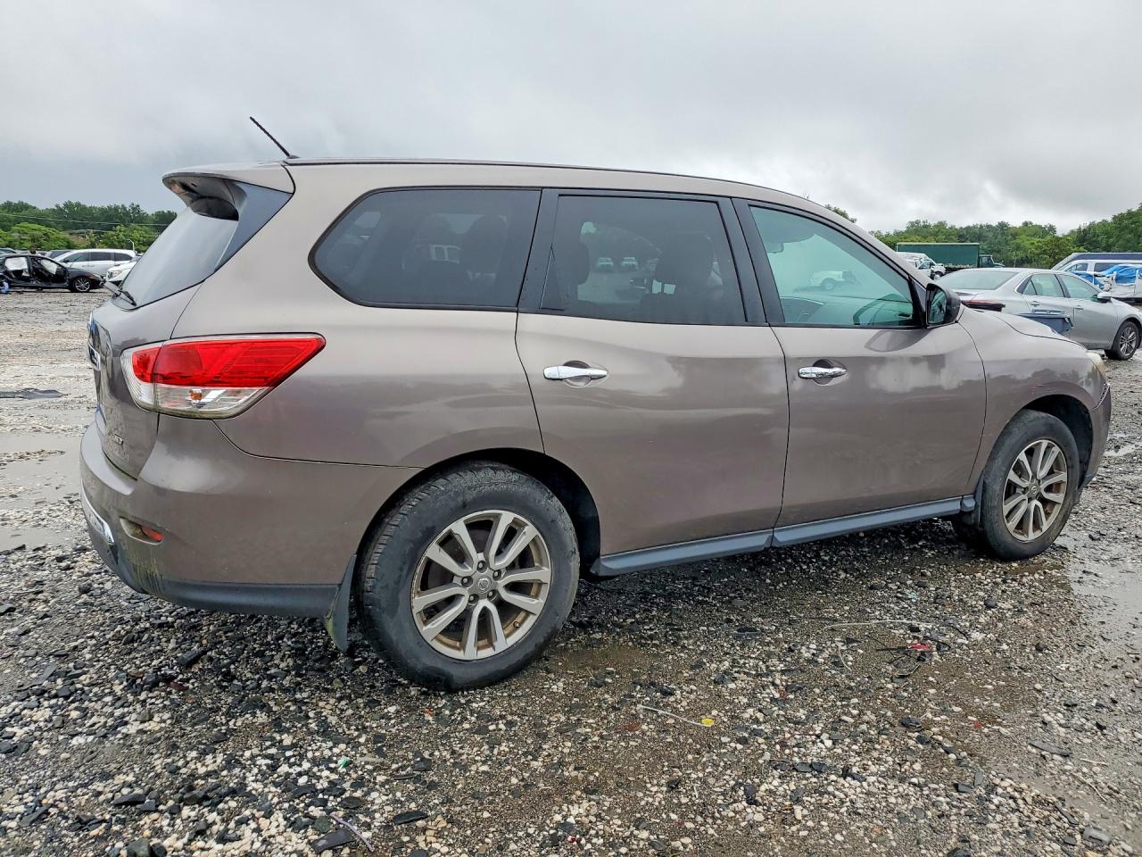 2014 Nissan Pathfinder S Gray vin: 5N1AR2MM2EC646726