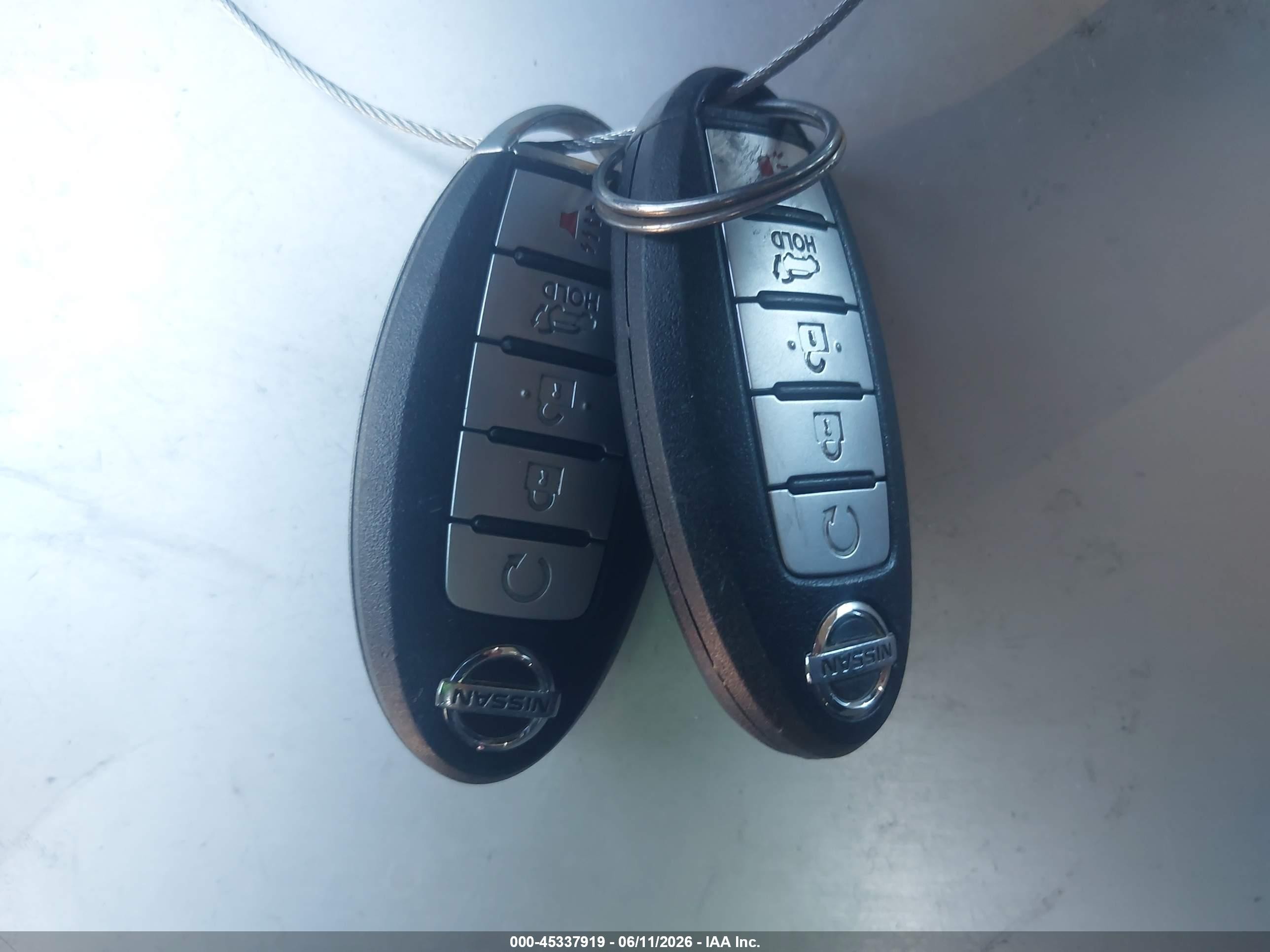 2014 Nissan Pathfinder S Red vin: 5N1AR2MM2EC673635