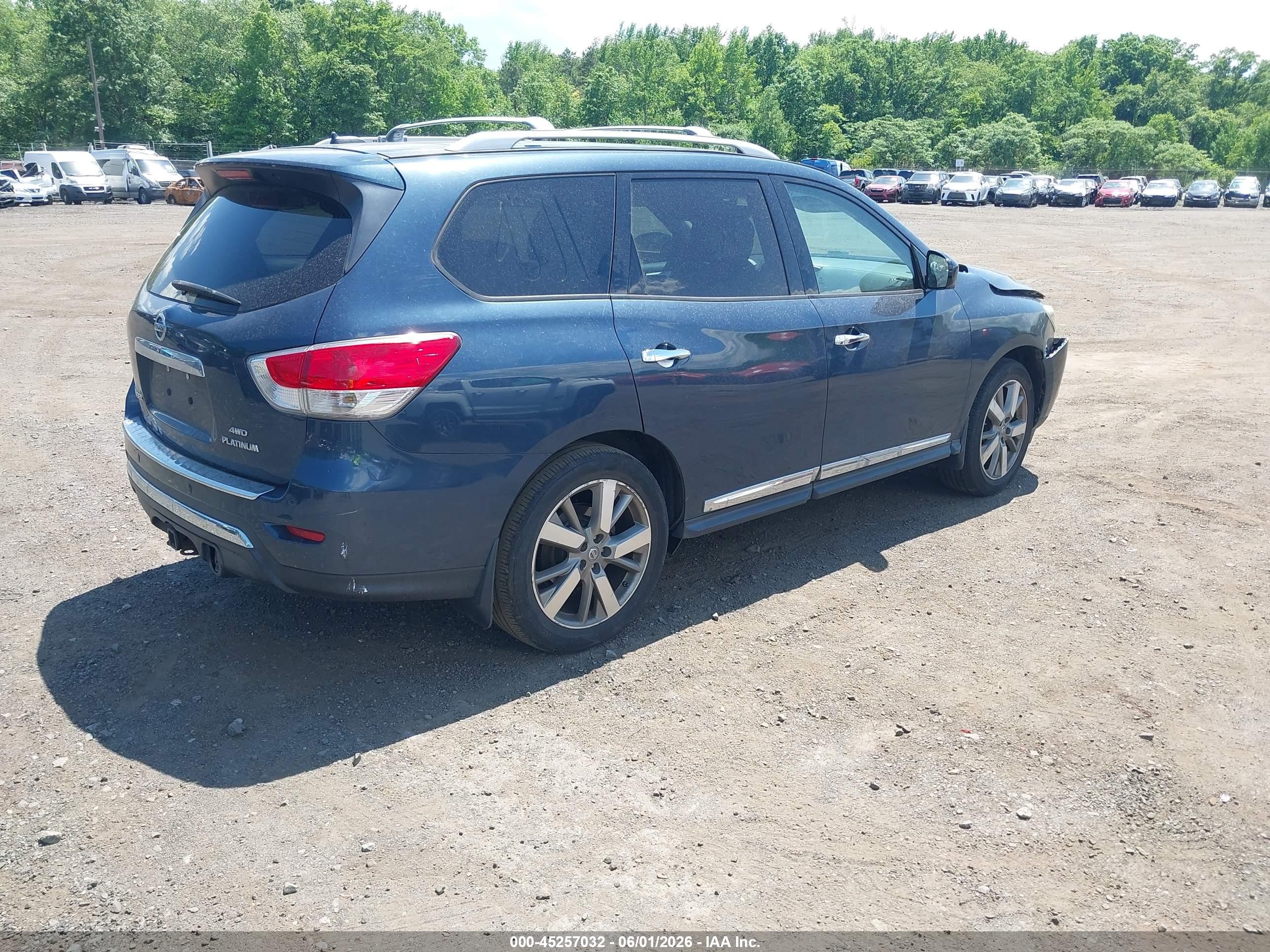 2014 Nissan Pathfinder Platinum Dark Blue vin: 5N1AR2MM2EC678401