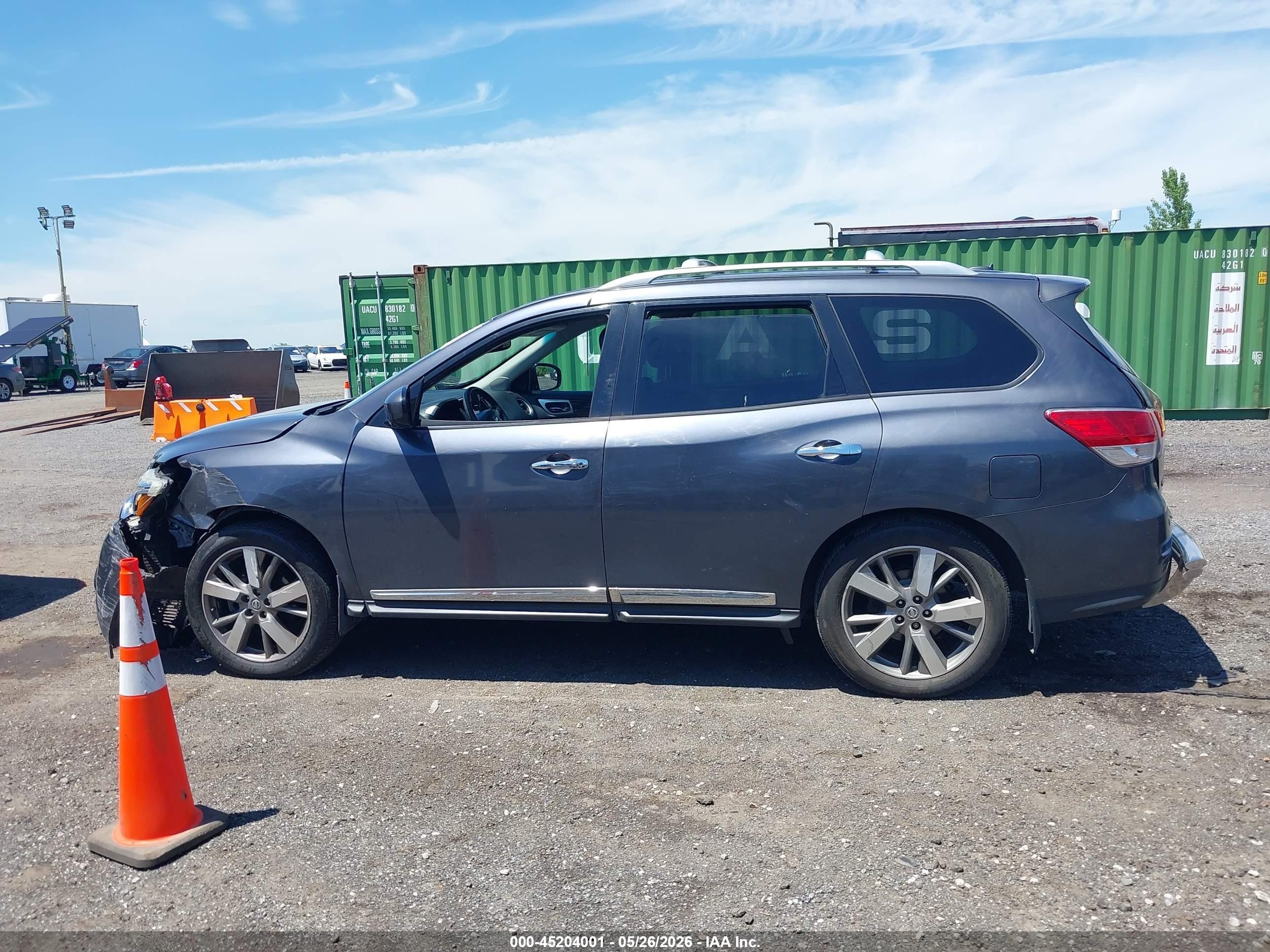 2014 Nissan Pathfinder Platinum Gray vin: 5N1AR2MM2EC679662