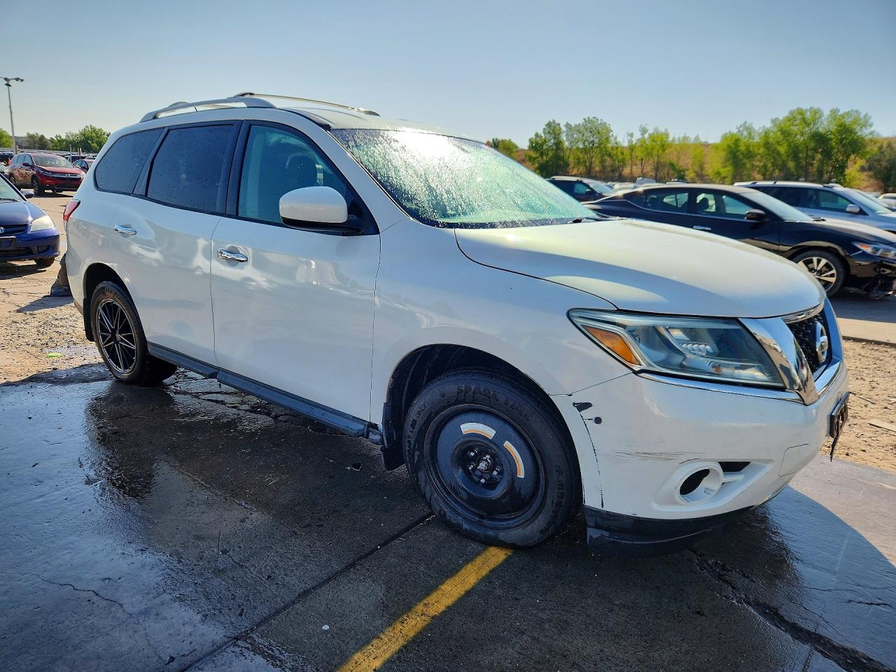 2014 Nissan Pathfinder Sv White vin: 5N1AR2MM2EC680908