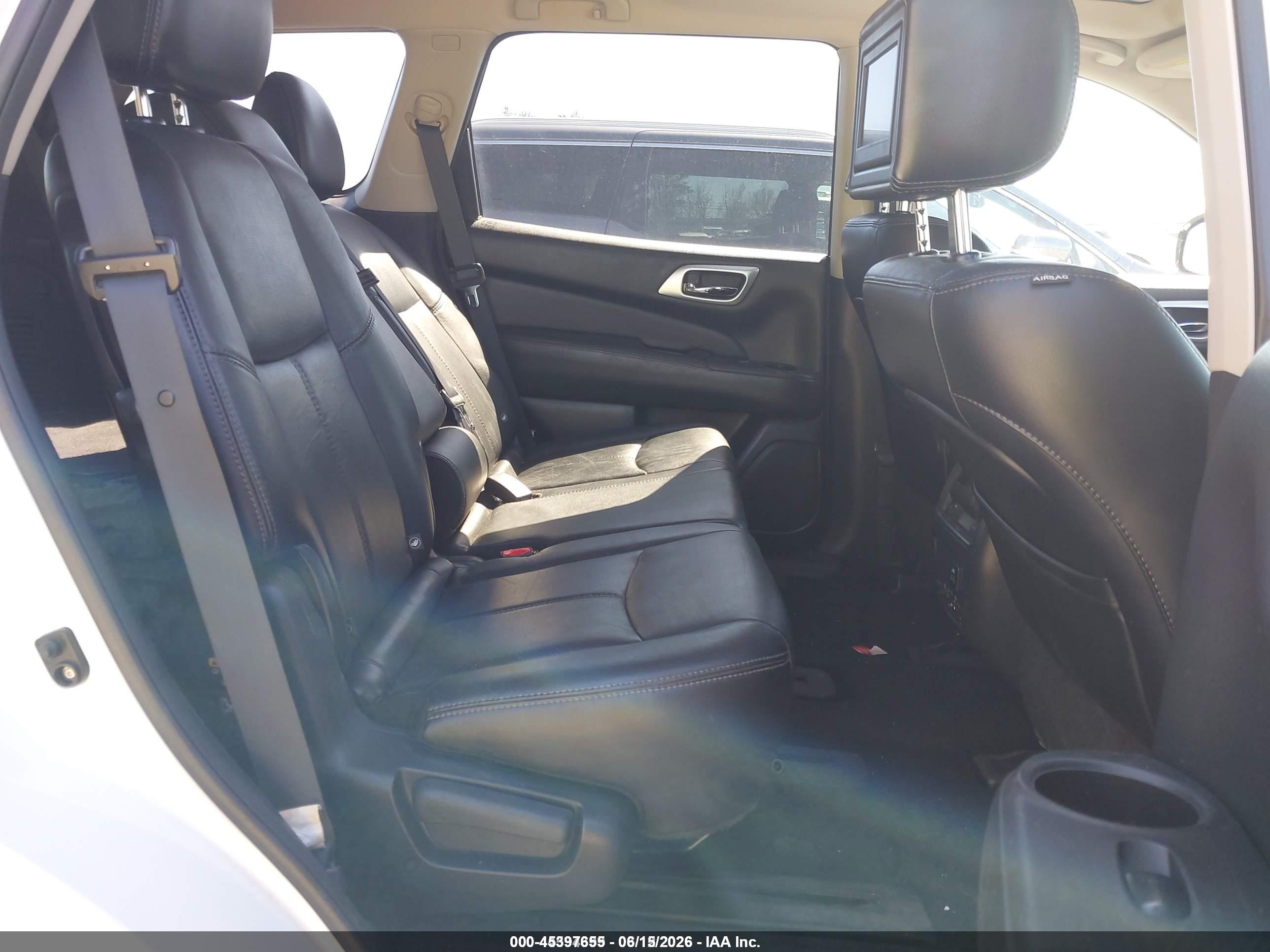 2014 Nissan Pathfinder Platinum Белый vin: 5N1AR2MM2EC681203