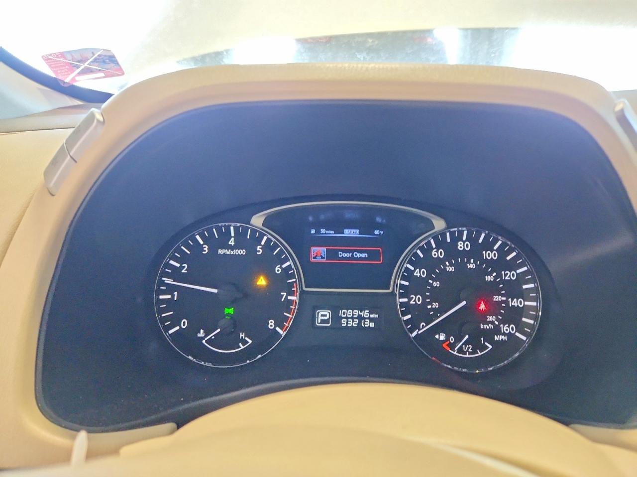 2014 Nissan Pathfinder S White vin: 5N1AR2MM2EC685610