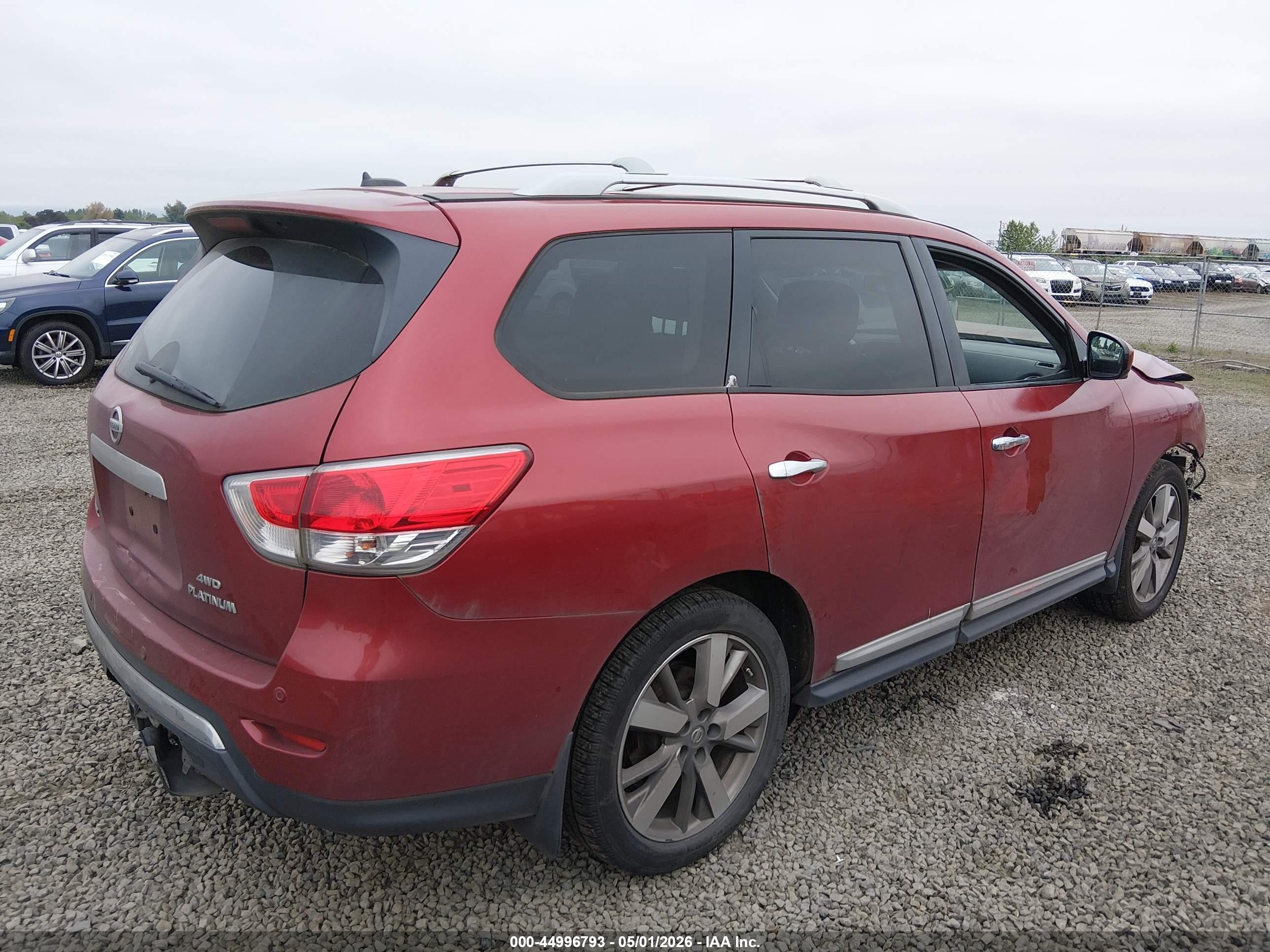 2014 Nissan Pathfinder Platinum Red vin: 5N1AR2MM2EC701935