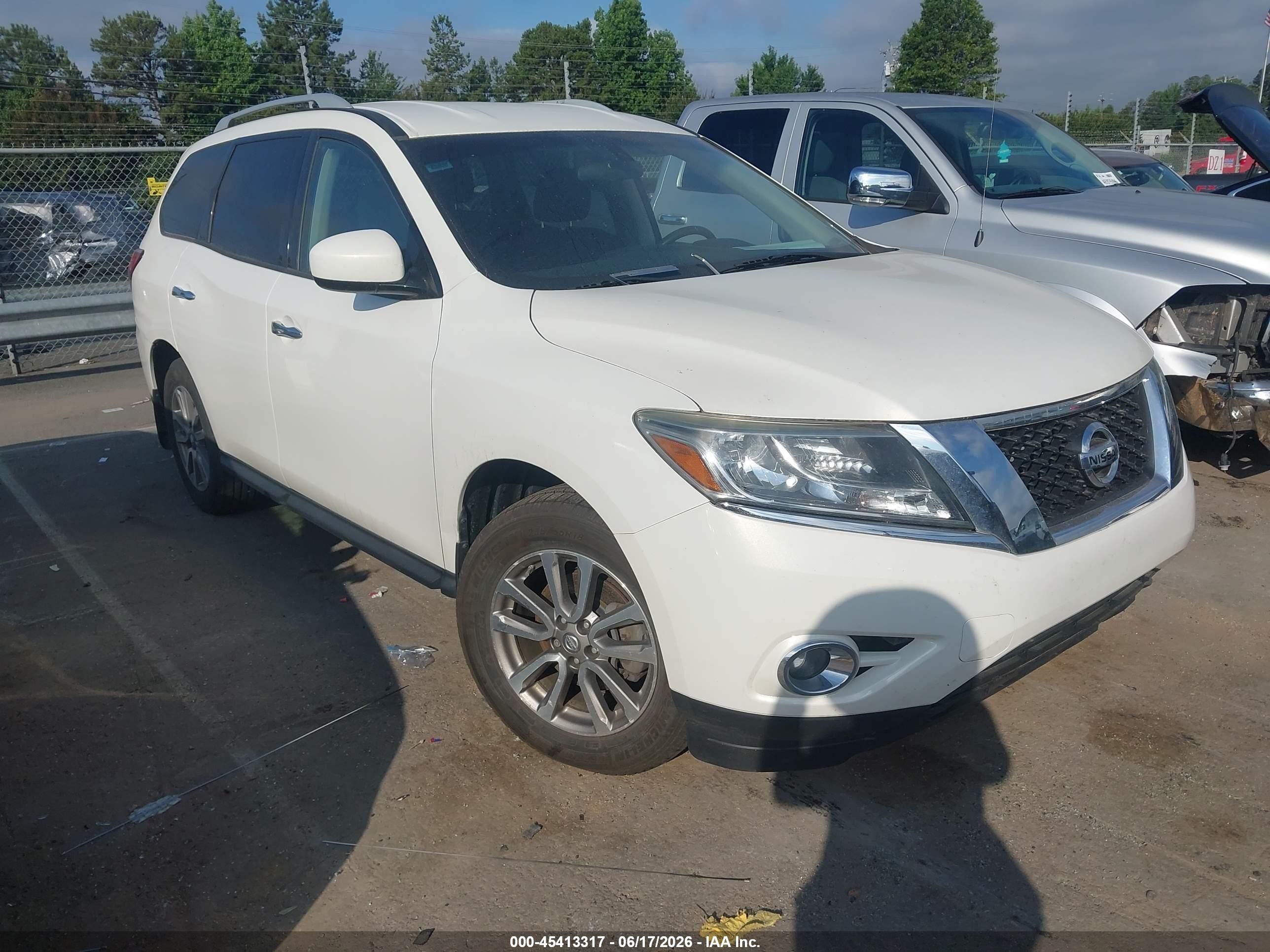 2014 Nissan Pathfinder Sv White vin: 5N1AR2MM2EC715253