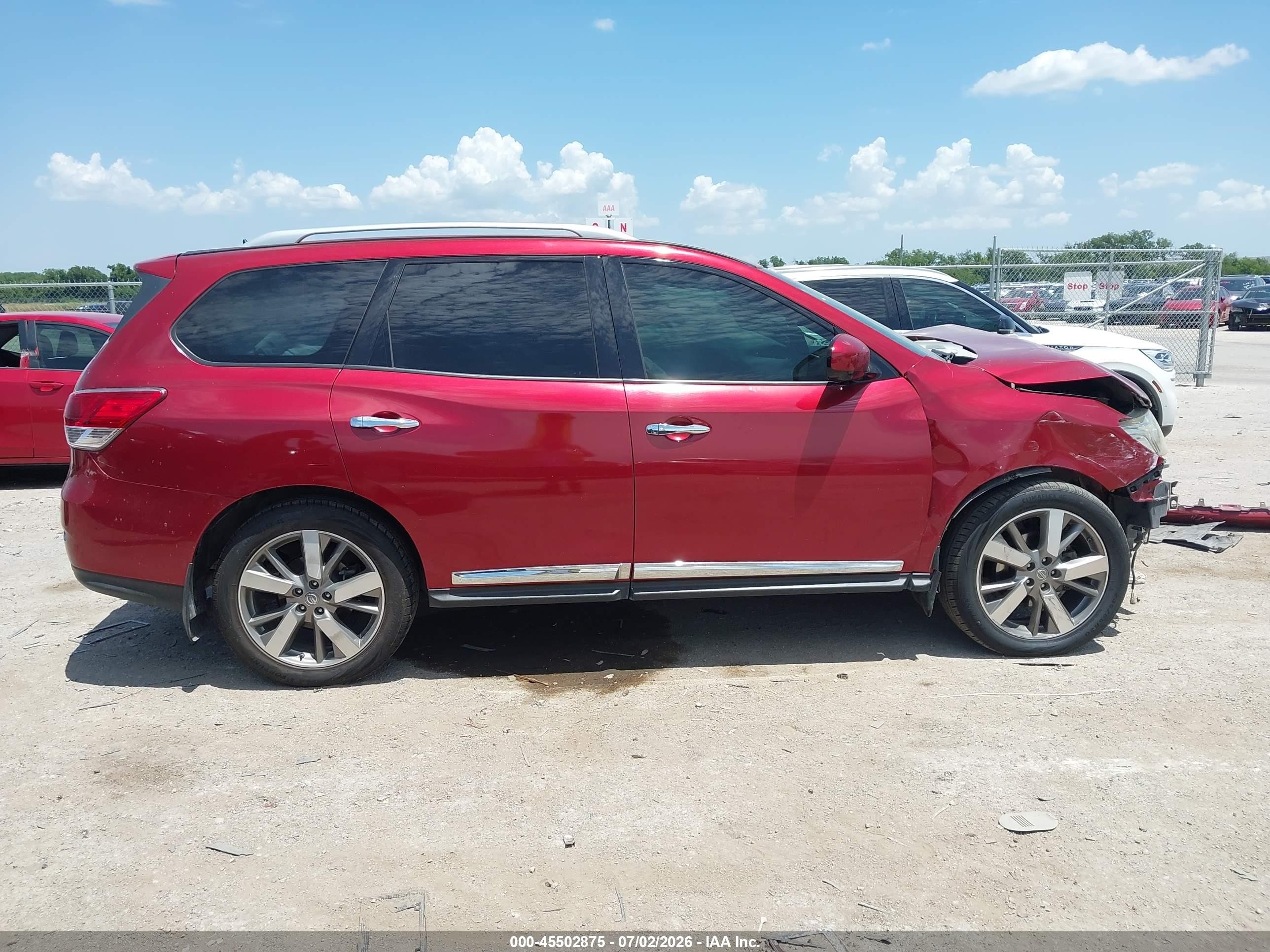 2015 Nissan Pathfinder Platinum Red vin: 5N1AR2MM2FC608608