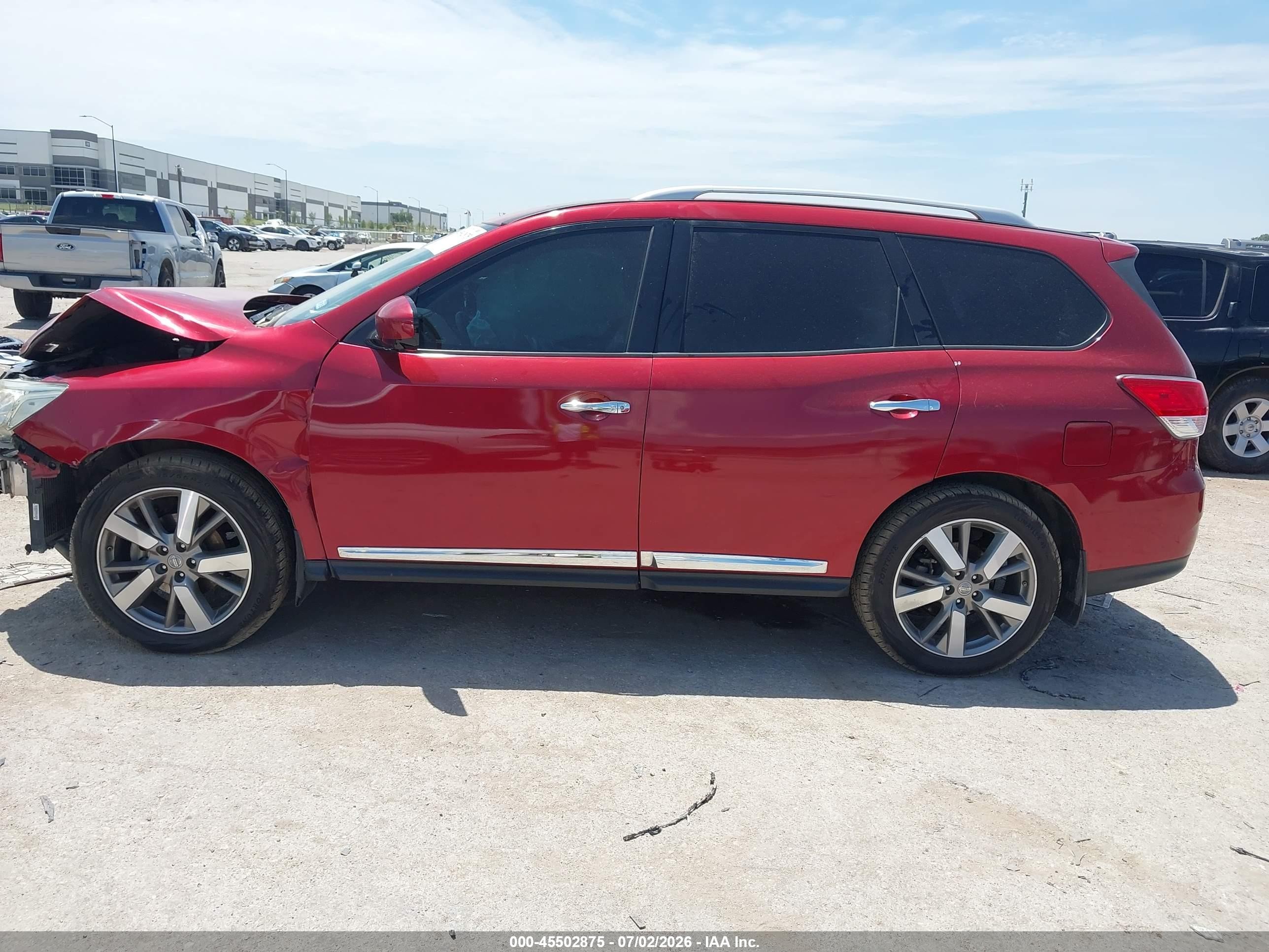 2015 Nissan Pathfinder Platinum Red vin: 5N1AR2MM2FC608608