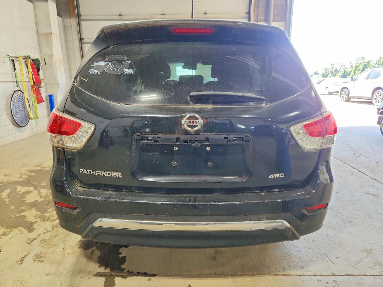 2015 Nissan Pathfinder S Black vin: 5N1AR2MM2FC616384