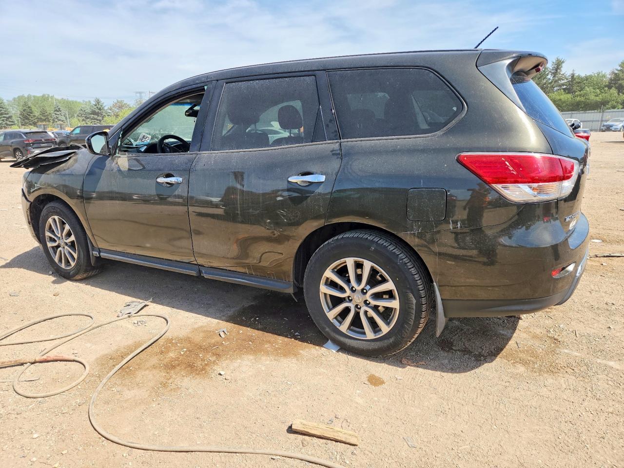 2015 Nissan Pathfinder S Серый vin: 5N1AR2MM2FC629362