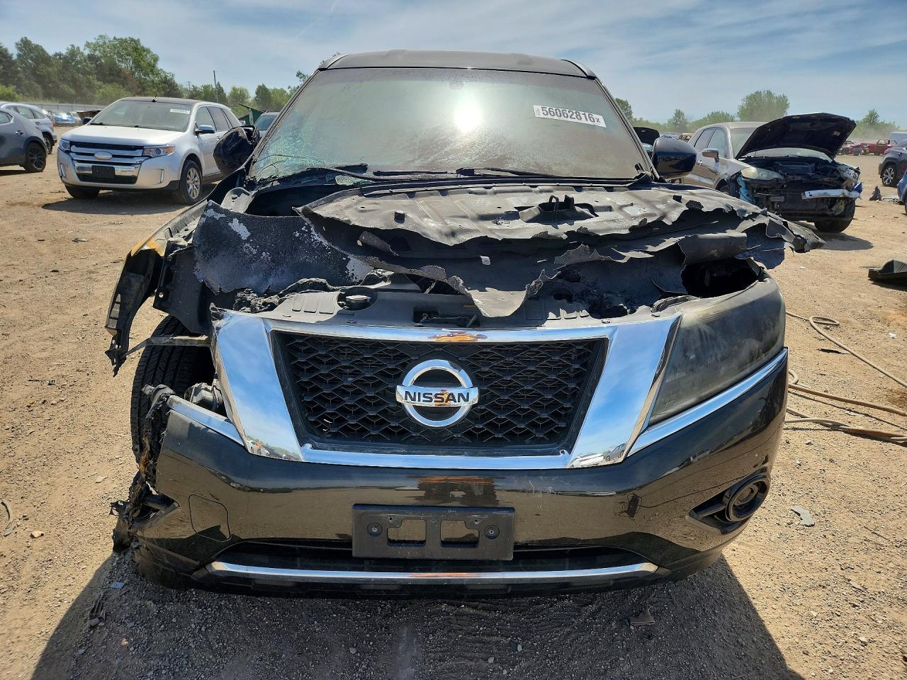 2015 Nissan Pathfinder S Серый vin: 5N1AR2MM2FC629362