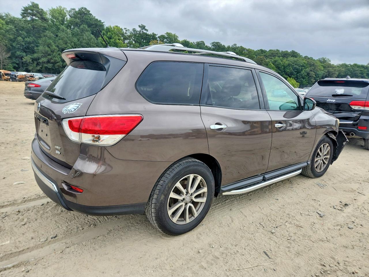 2015 Nissan Pathfinder Sv Tan vin: 5N1AR2MM2FC672082