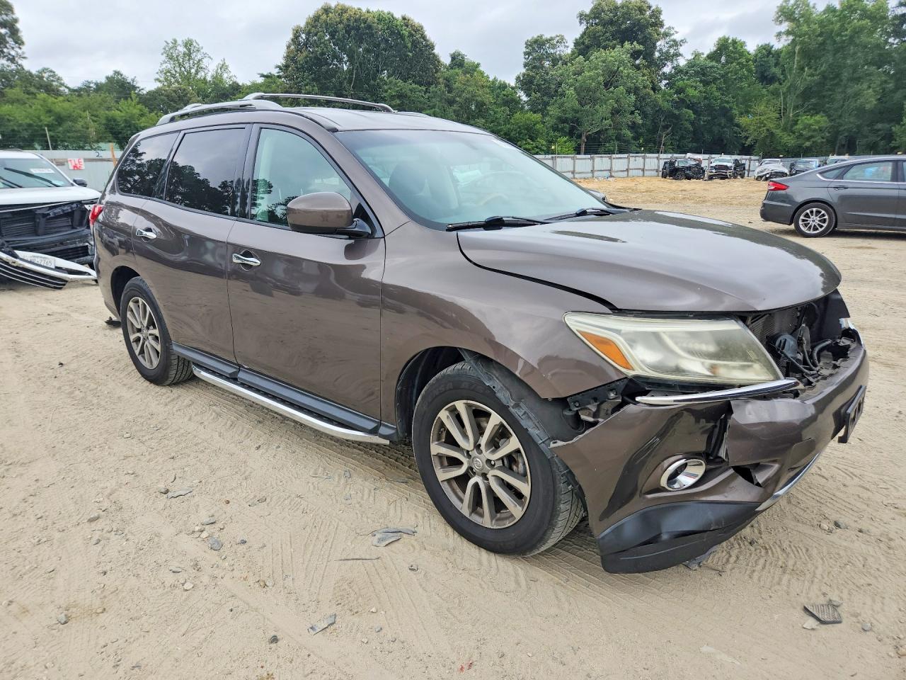 2015 Nissan Pathfinder Sv Tan vin: 5N1AR2MM2FC672082