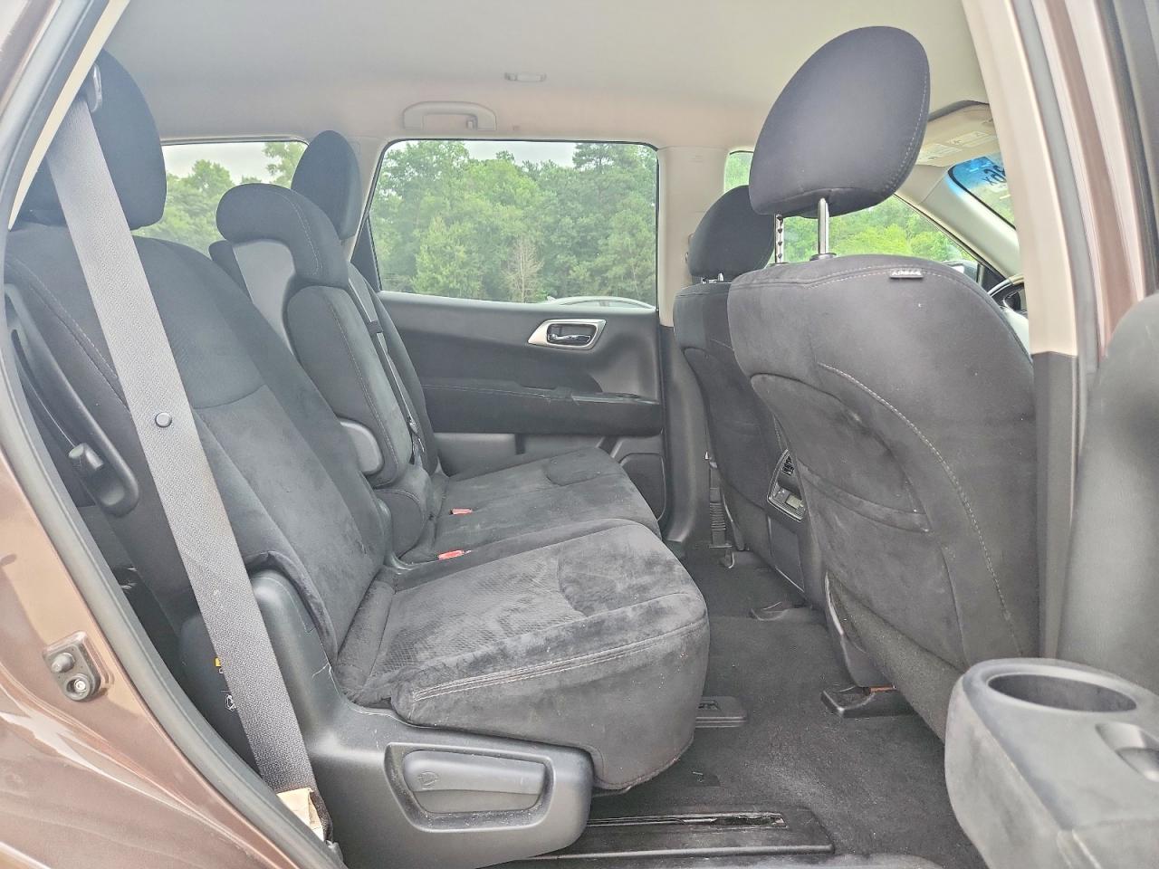 2015 Nissan Pathfinder Sv Tan vin: 5N1AR2MM2FC672082