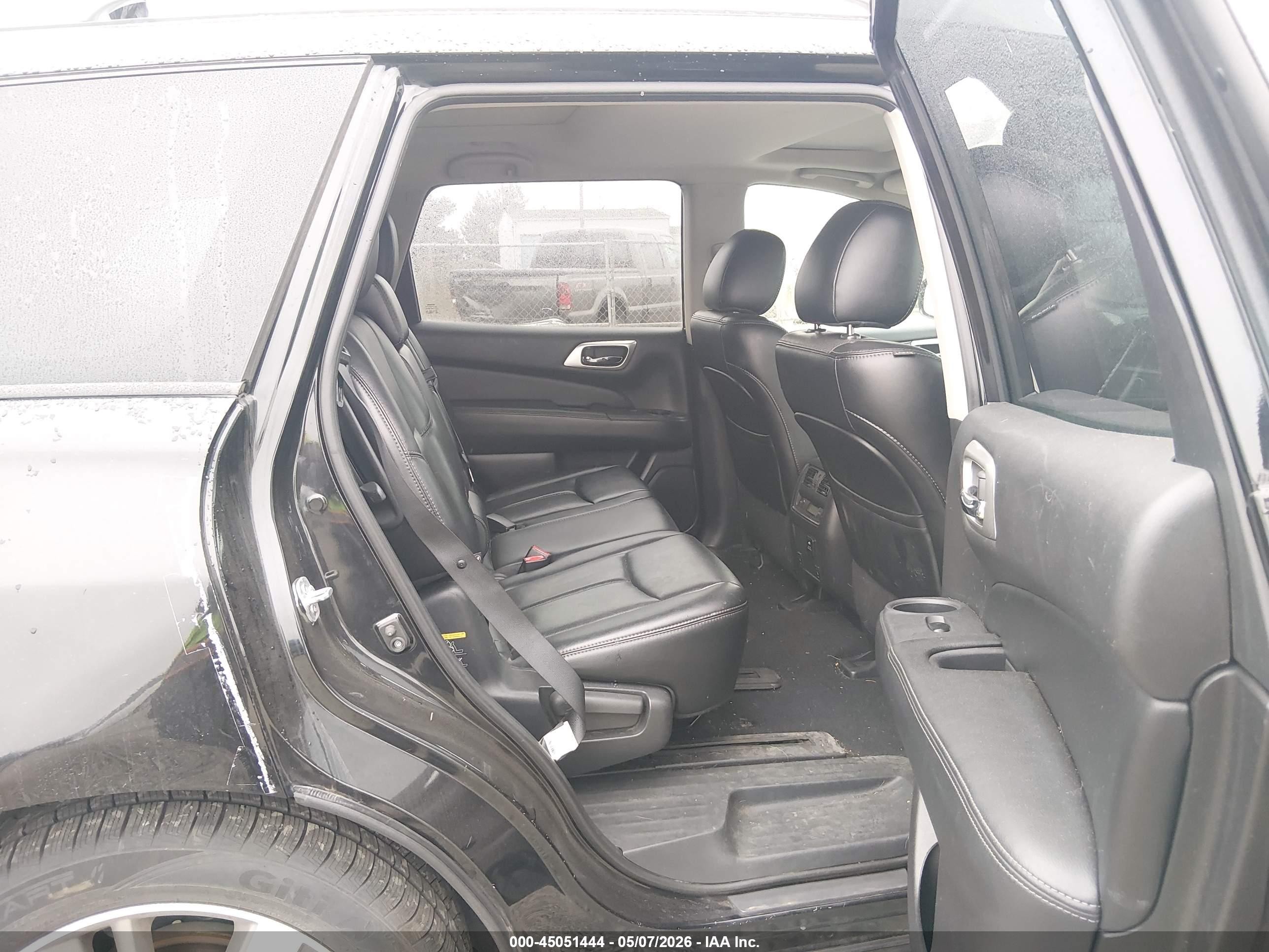 2015 Nissan Pathfinder Platinum/s/sl/sv Black vin: 5N1AR2MM2FC676357