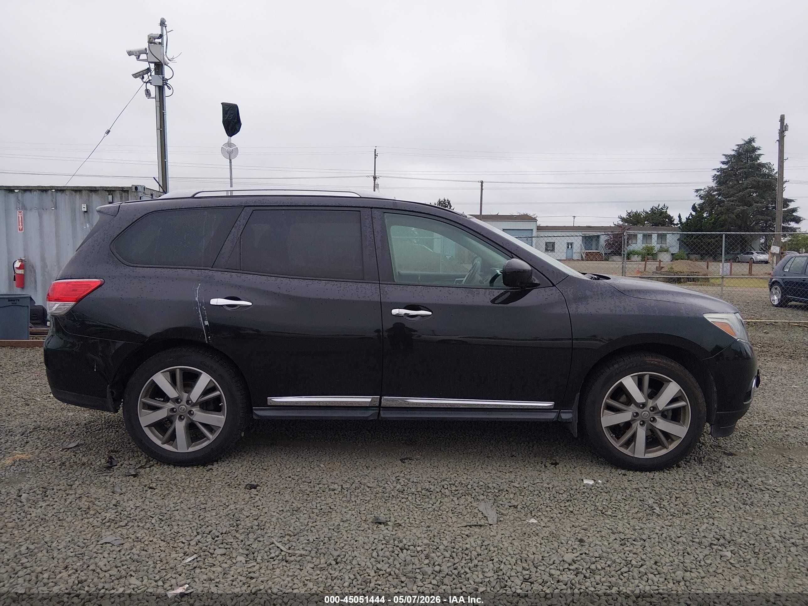 2015 Nissan Pathfinder Platinum/s/sl/sv Black vin: 5N1AR2MM2FC676357