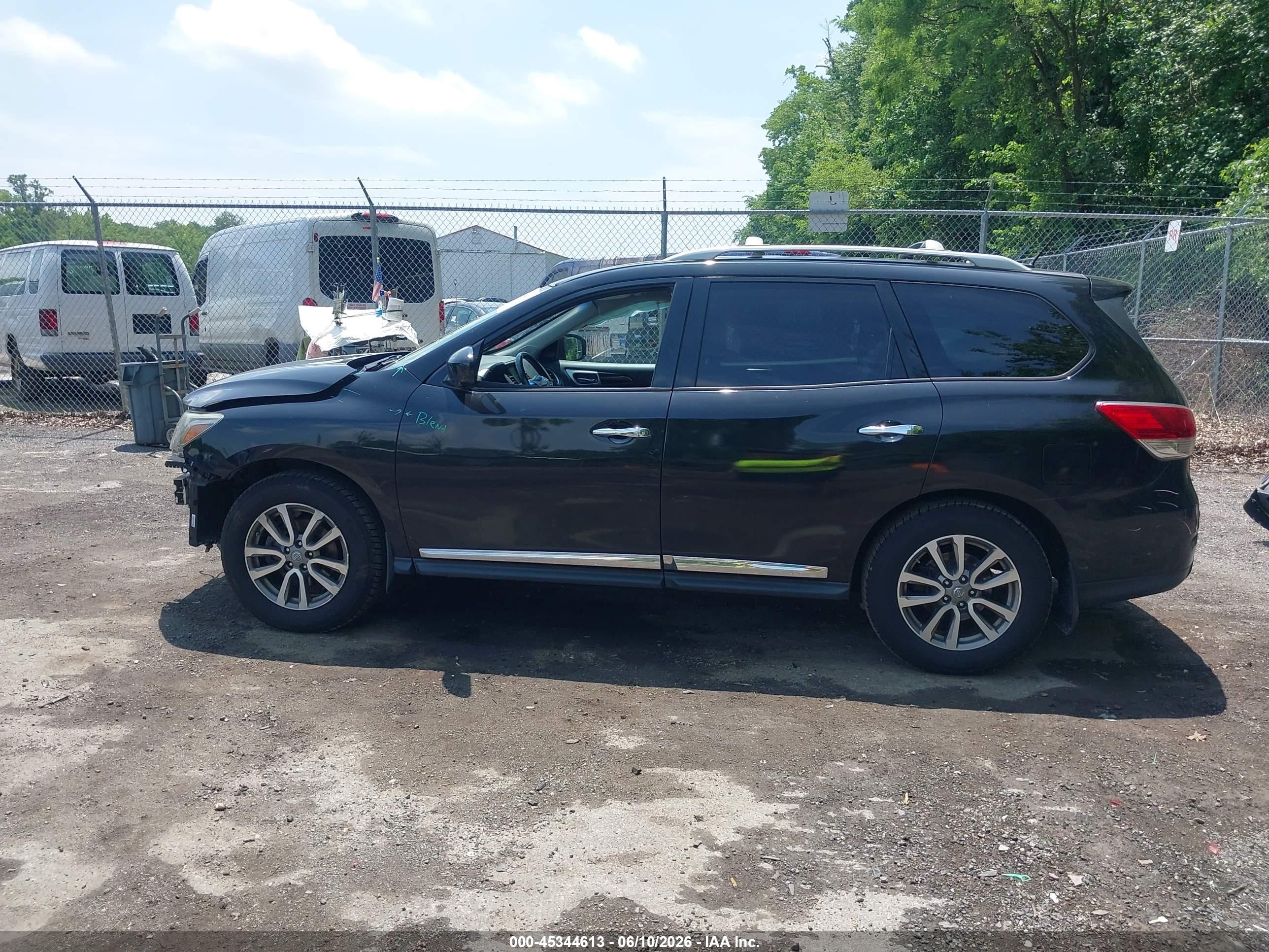 2015 Nissan Pathfinder Sl Black vin: 5N1AR2MM2FC683910