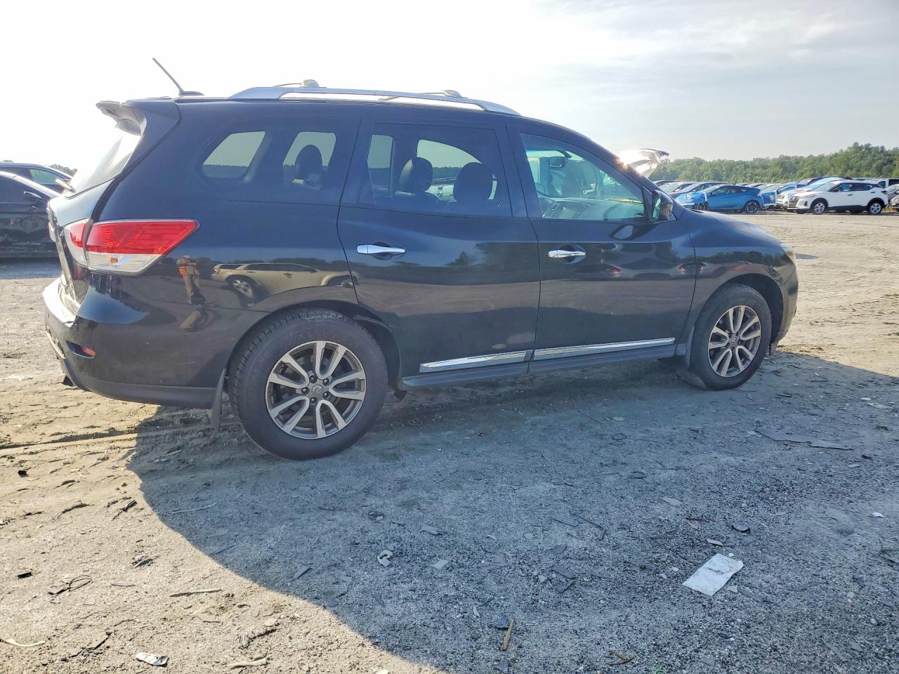 2015 Nissan Pathfinder Sl Черный vin: 5N1AR2MM2FC706666
