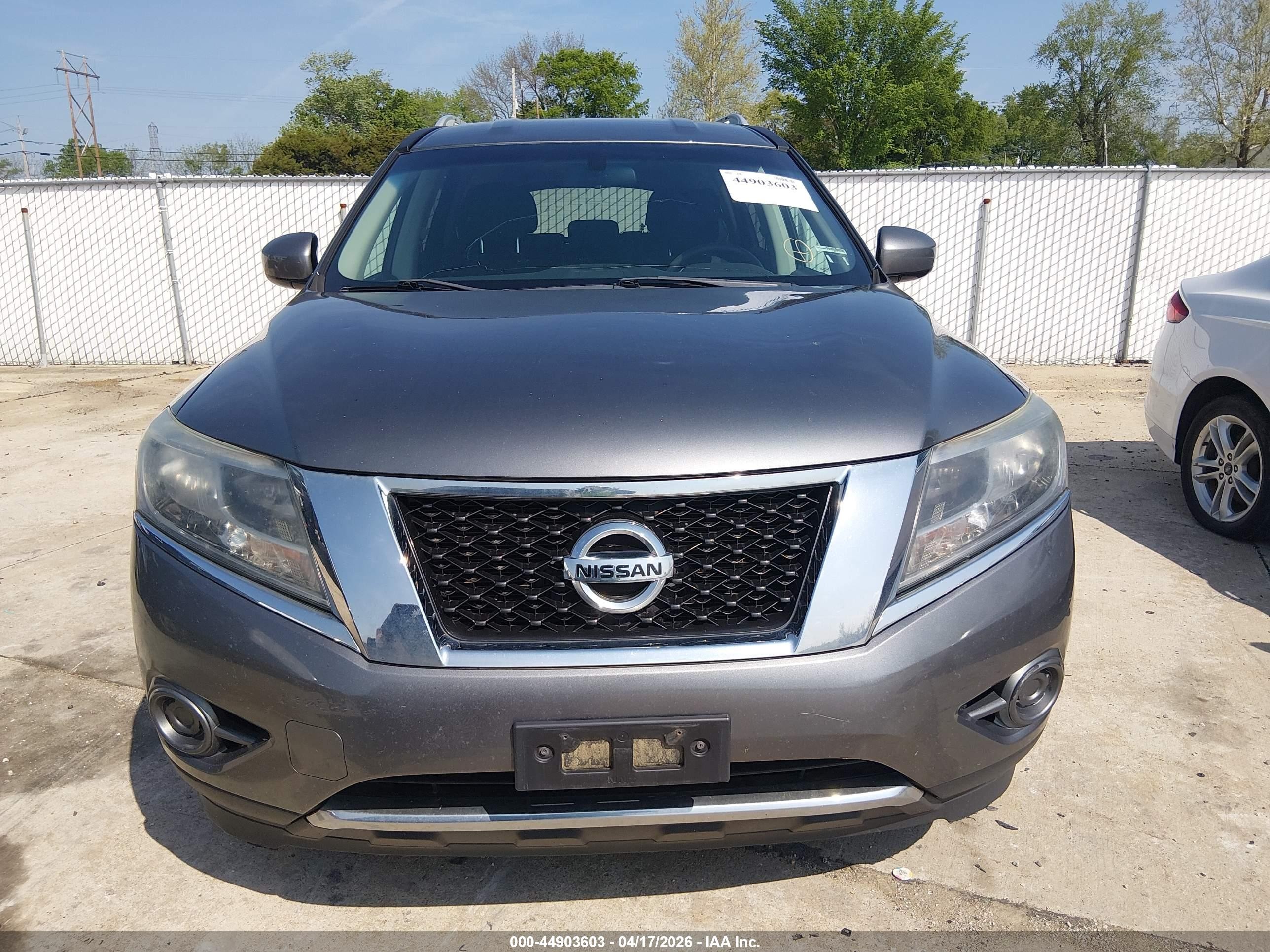 2015 Nissan Pathfinder S Gray vin: 5N1AR2MM2FC710698