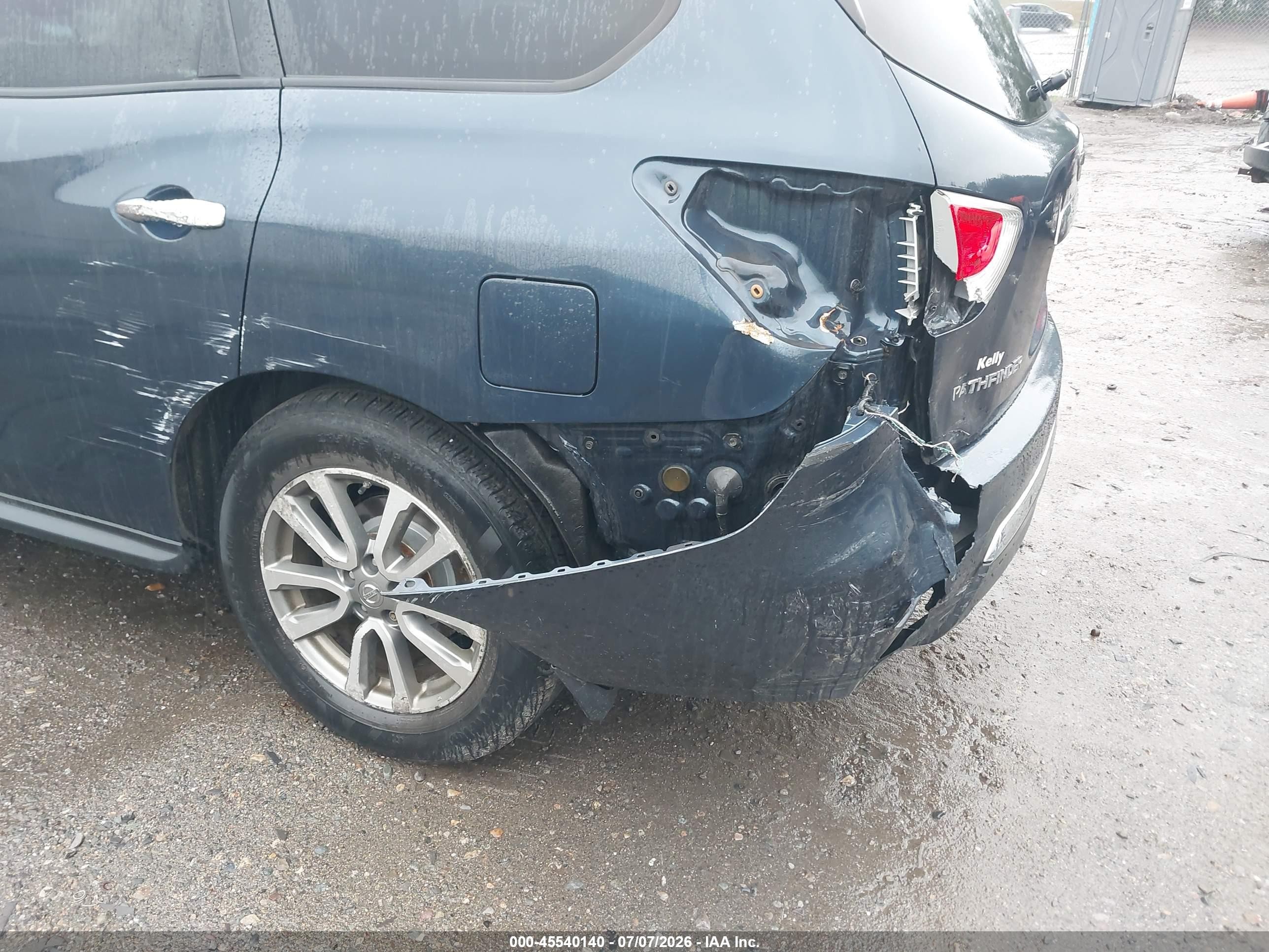 2013 Nissan Pathfinder S Blue vin: 5N1AR2MM3DC615211