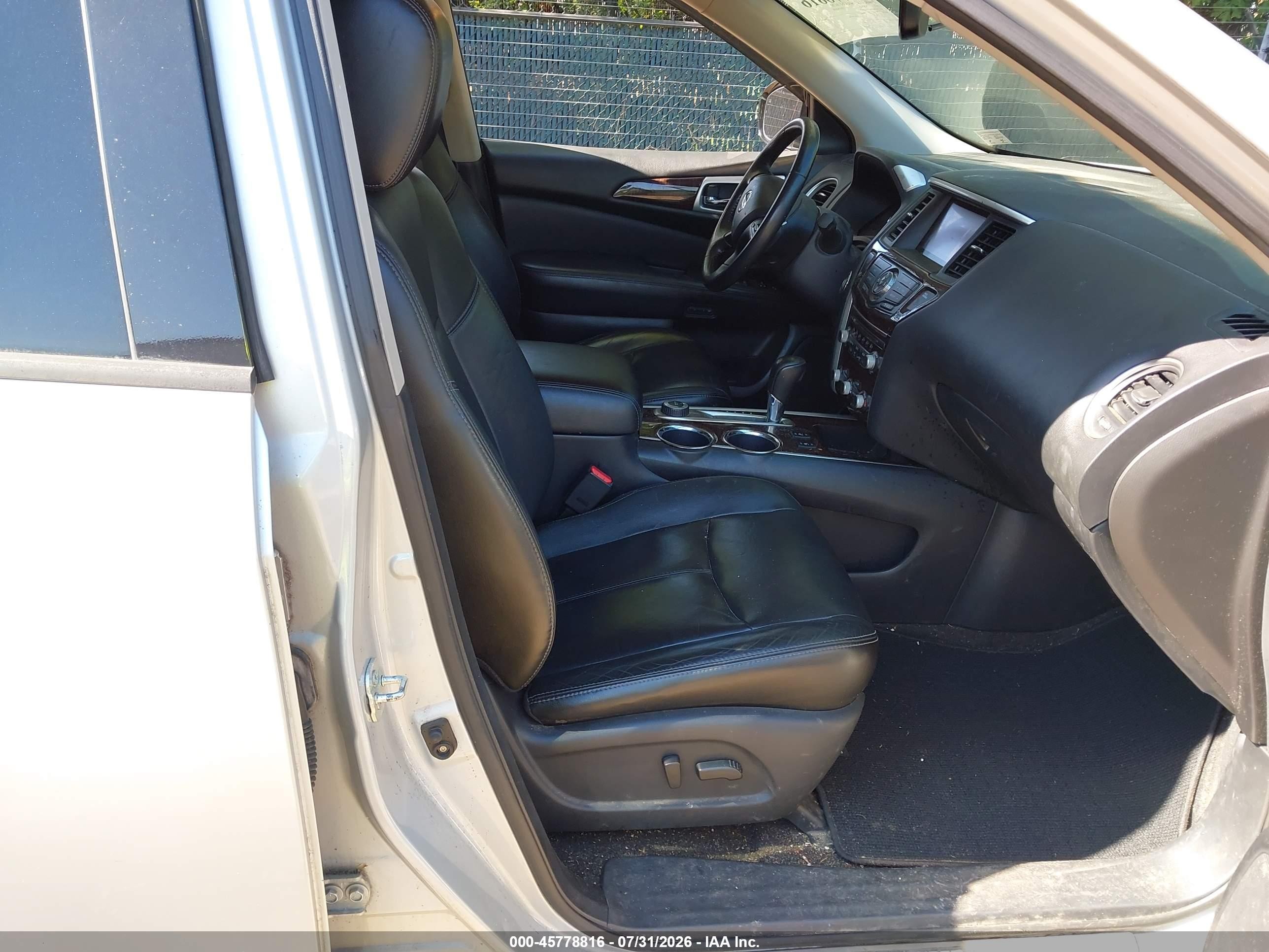 2013 Nissan Pathfinder Sl Silver vin: 5N1AR2MM3DC628217