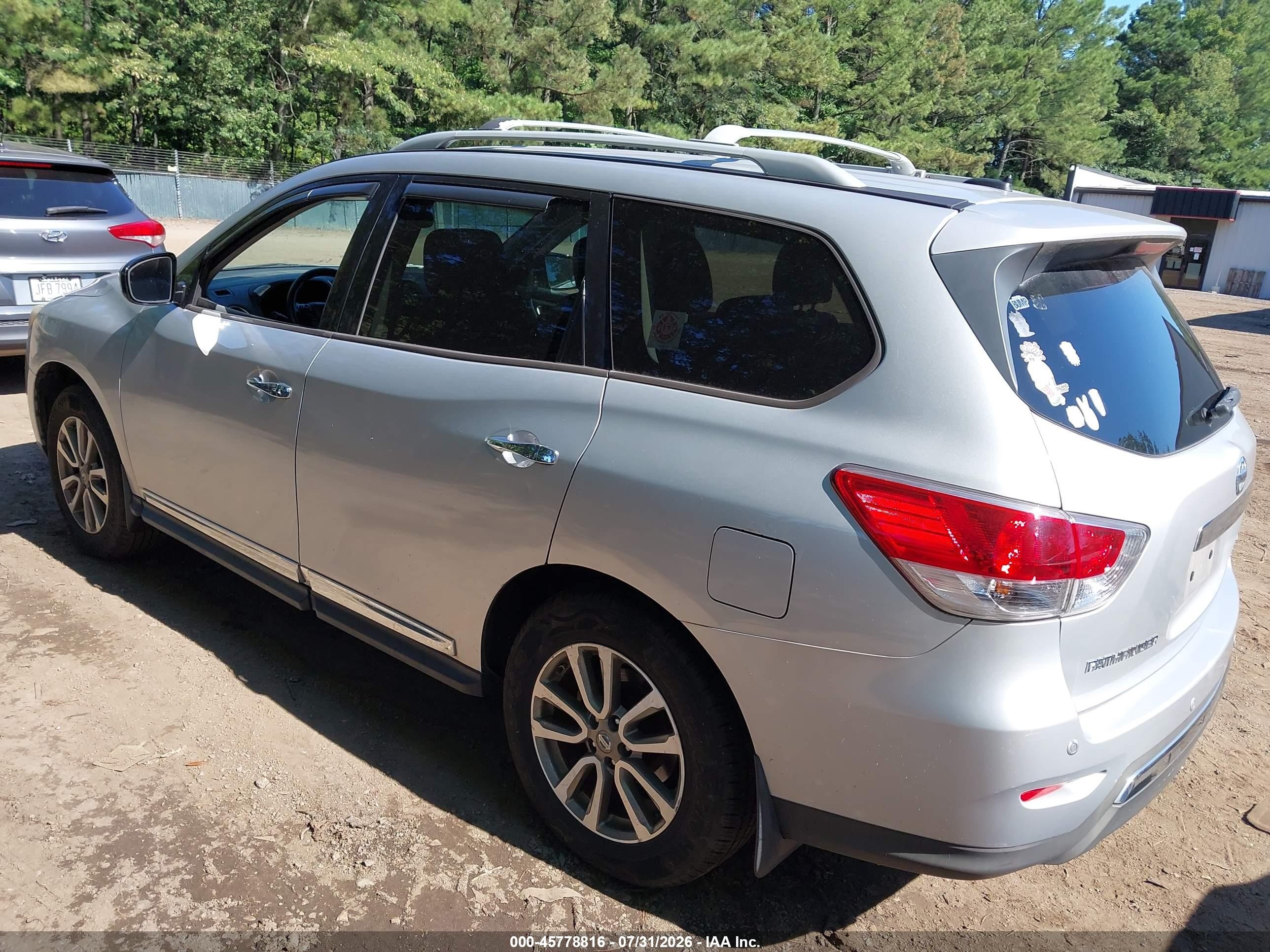 2013 Nissan Pathfinder Sl Silver vin: 5N1AR2MM3DC628217