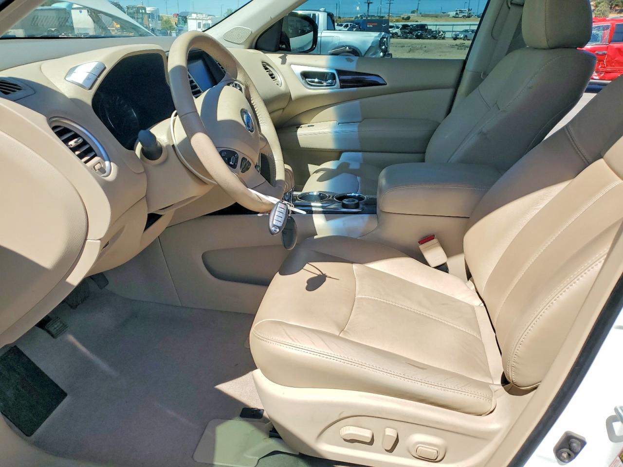 2013 Nissan Pathfinder White vin: 5N1AR2MM3DC636480