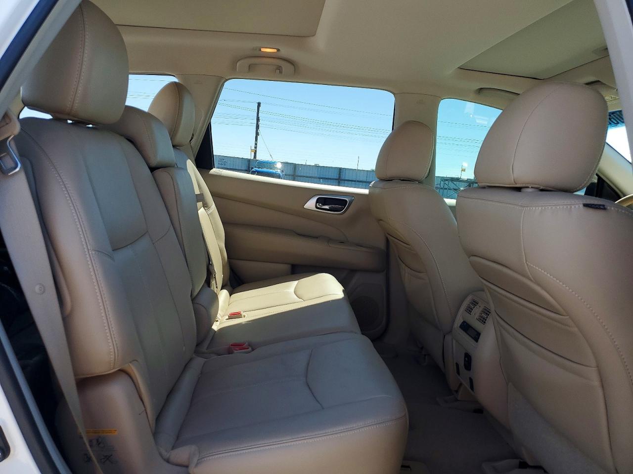 2013 Nissan Pathfinder White vin: 5N1AR2MM3DC636480