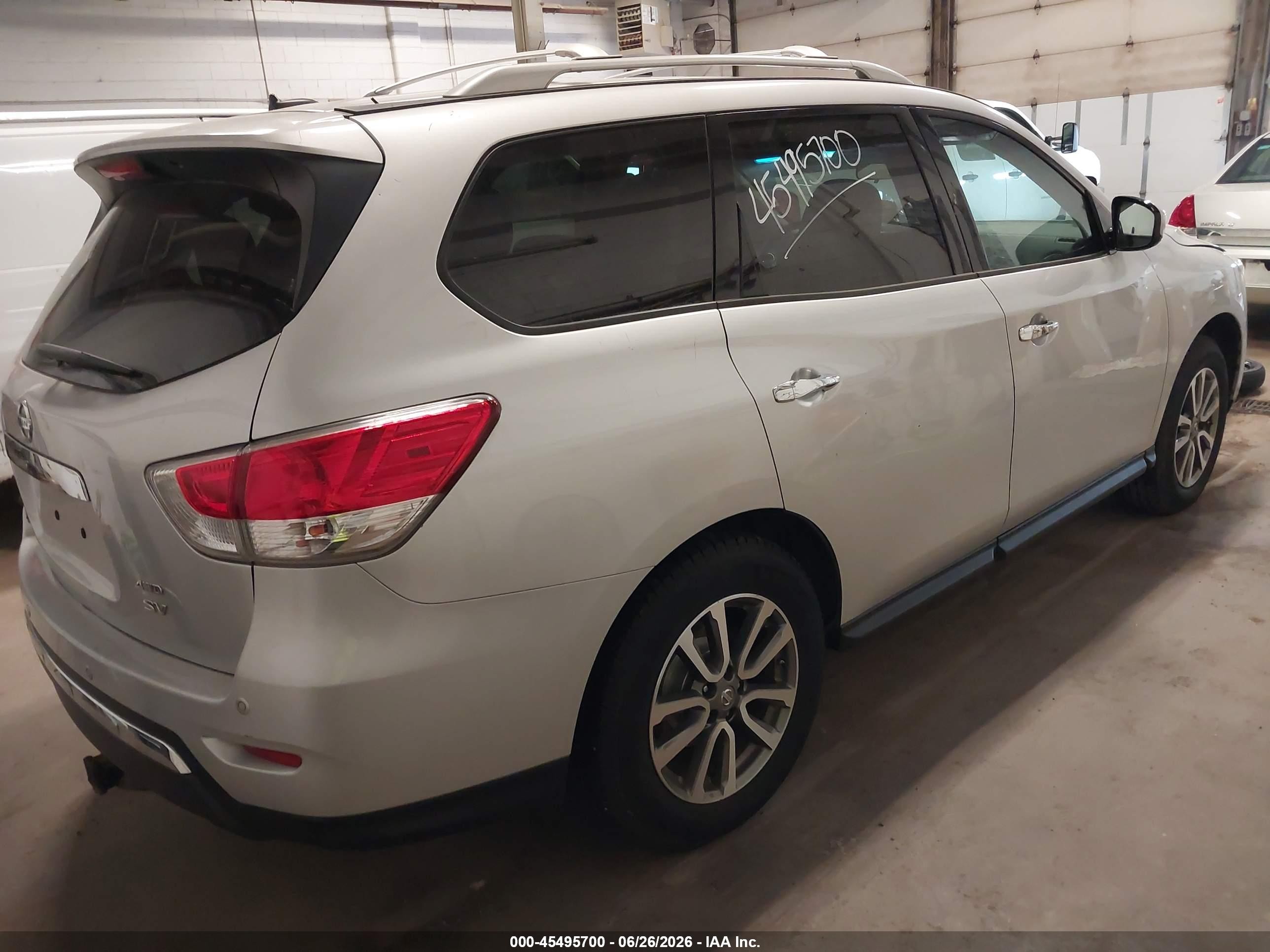 2013 Nissan Pathfinder Platinum/s/sl/sv Silver vin: 5N1AR2MM3DC662352