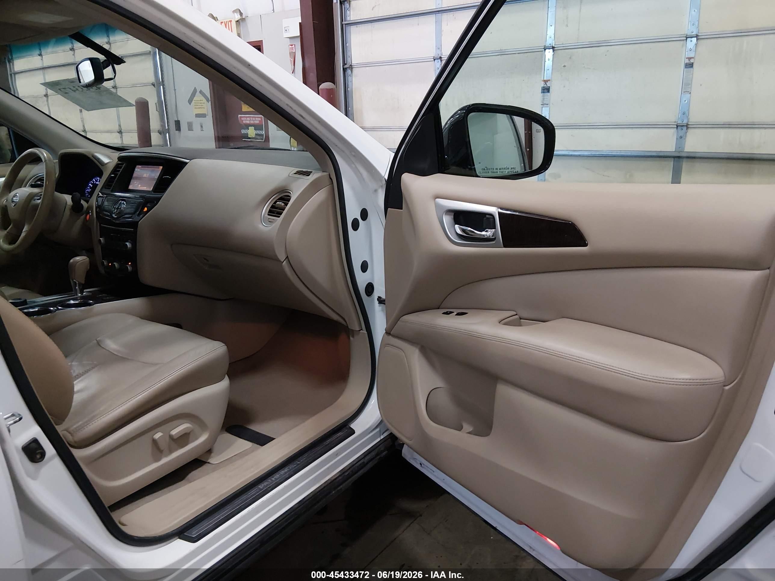 2013 Nissan Pathfinder Sl Белый vin: 5N1AR2MM3DC677725
