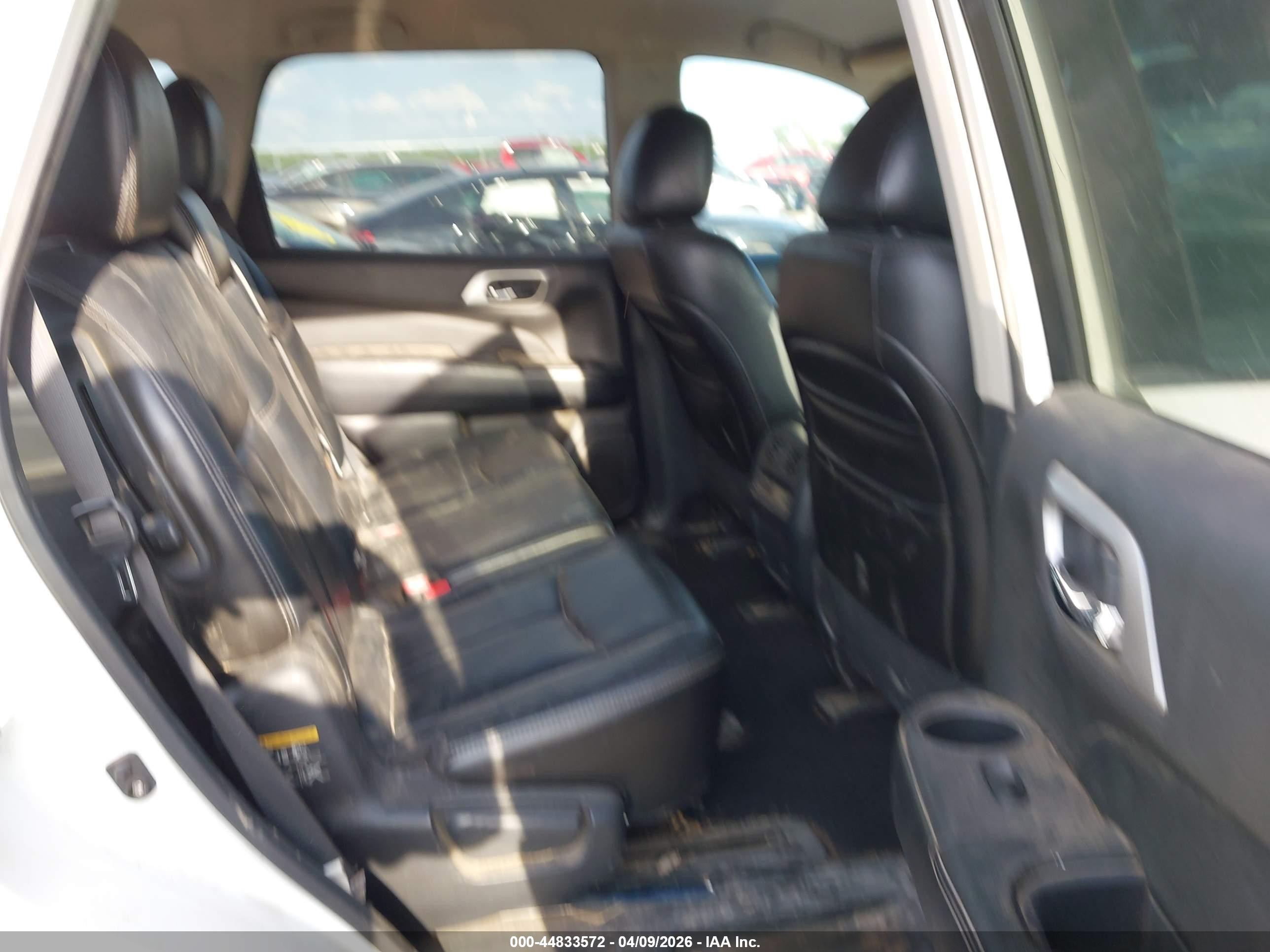 2013 Nissan Pathfinder Sl White vin: 5N1AR2MM3DC683525