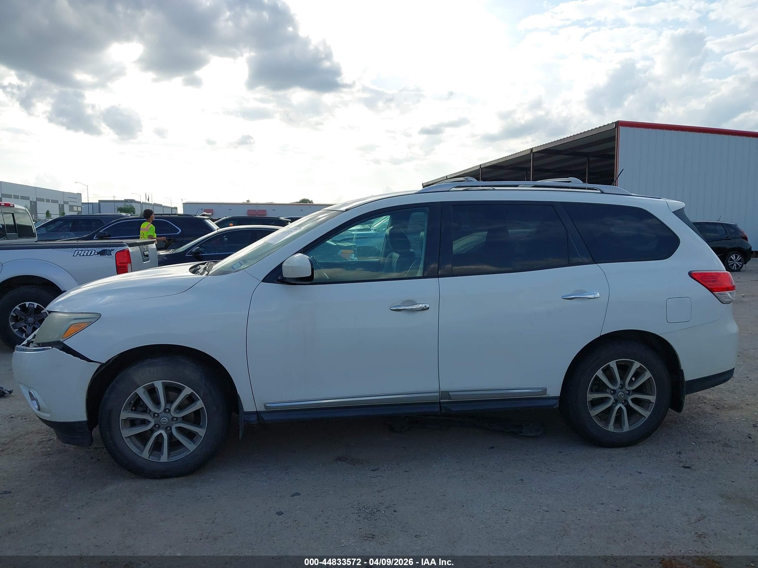 2013 Nissan Pathfinder Sl White vin: 5N1AR2MM3DC683525