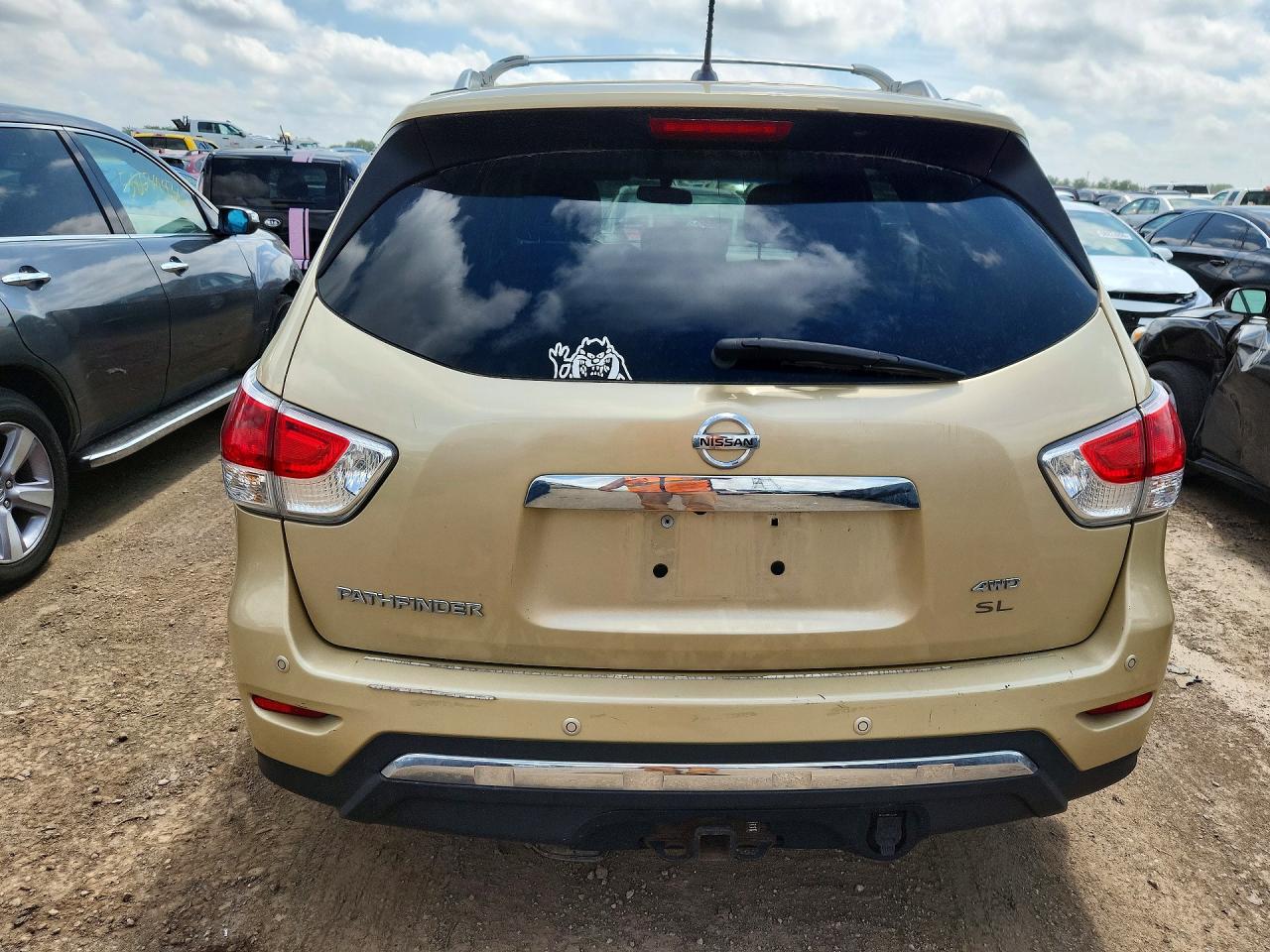 2013 Nissan Pathfinder S Gold vin: 5N1AR2MM3DC687767