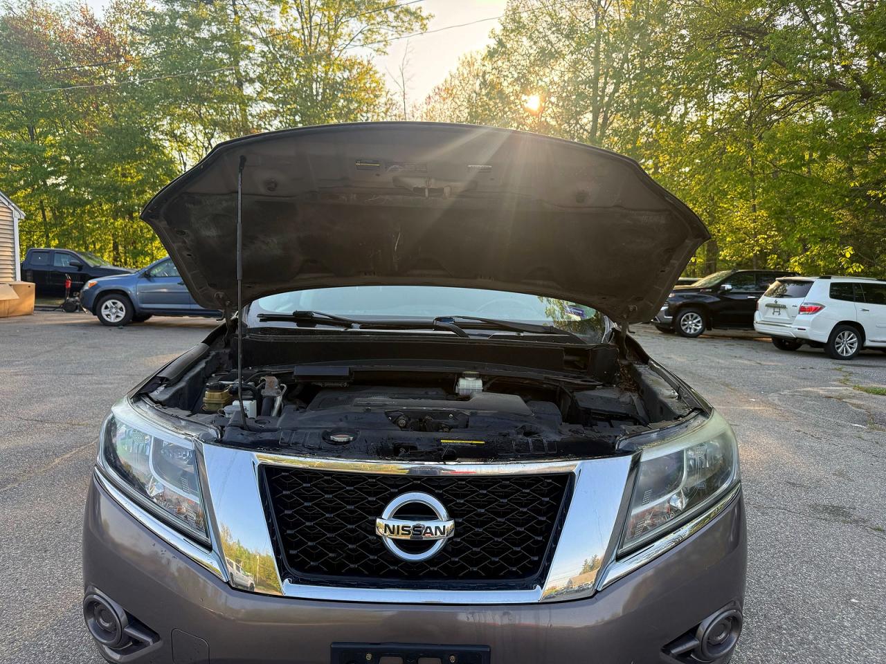 2014 Nissan Pathfinder S Gray vin: 5N1AR2MM3EC606395