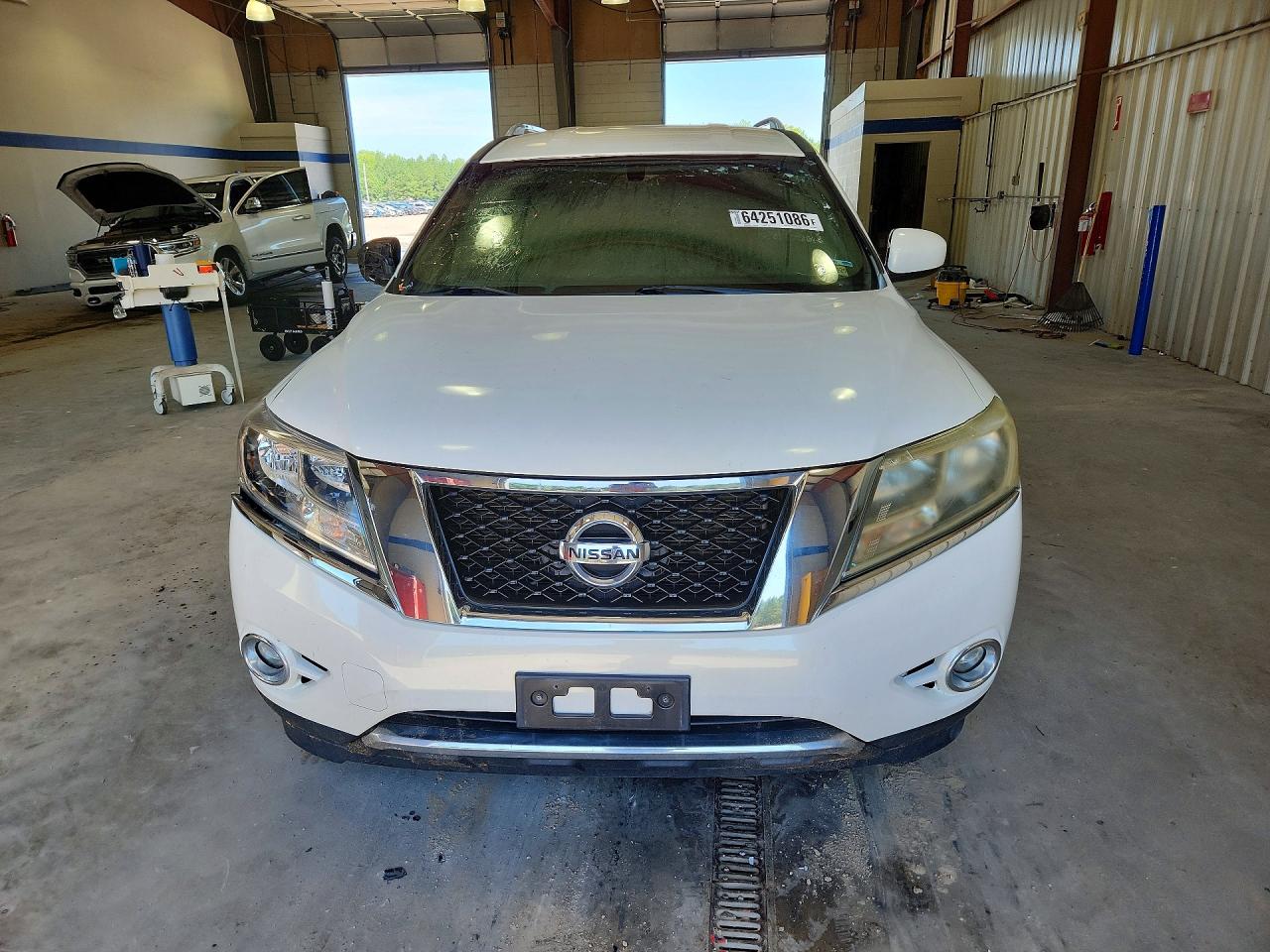 2014 Nissan Pathfinder S White vin: 5N1AR2MM3EC609443