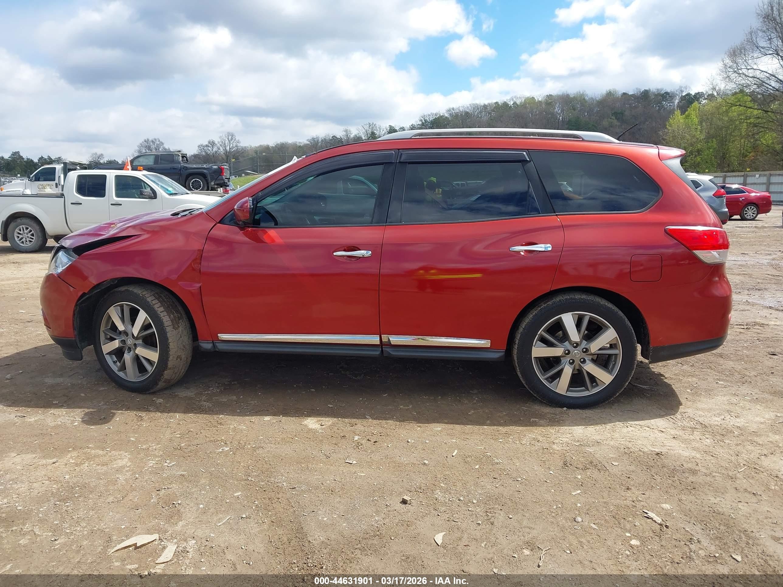 2014 Nissan Pathfinder Platinum Red vin: 5N1AR2MM3EC626226