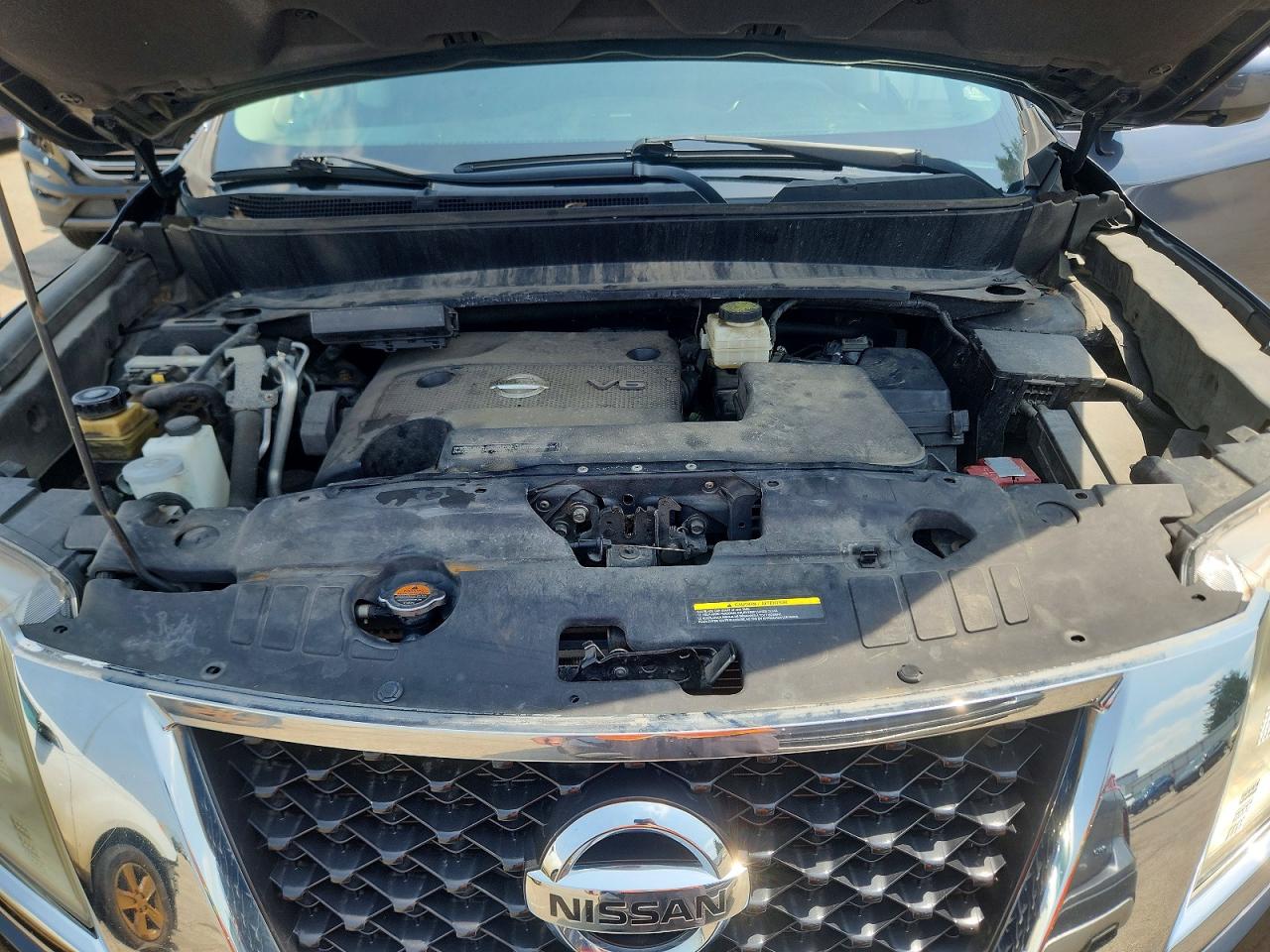 2014 Nissan Pathfinder S Серый vin: 5N1AR2MM3EC626937