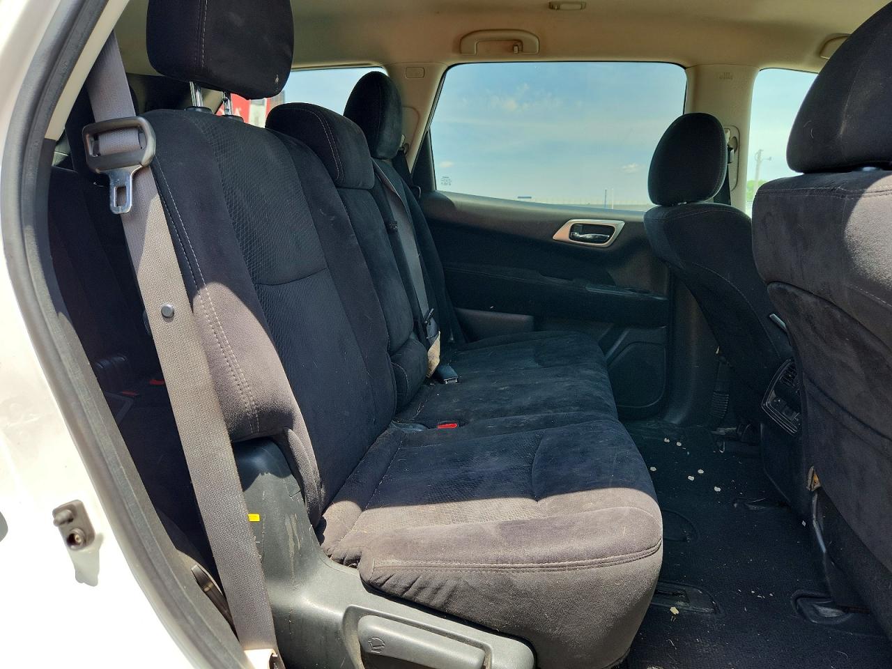 2014 Nissan Pathfinder Sv White vin: 5N1AR2MM3EC628316