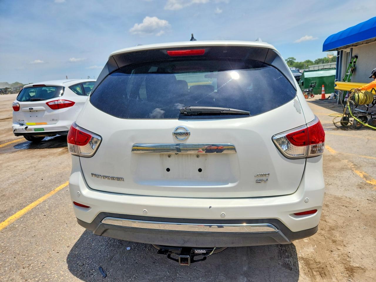 2014 Nissan Pathfinder Sv White vin: 5N1AR2MM3EC628316