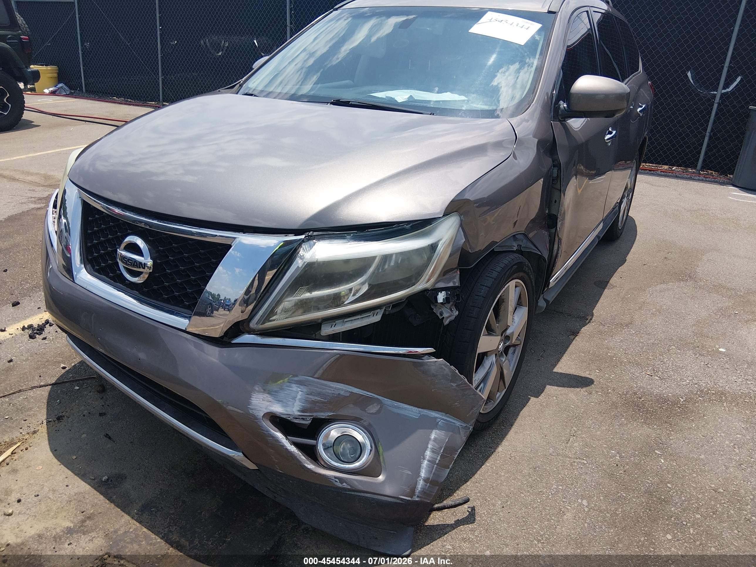 2014 Nissan Pathfinder Platinum Серый vin: 5N1AR2MM3EC633046