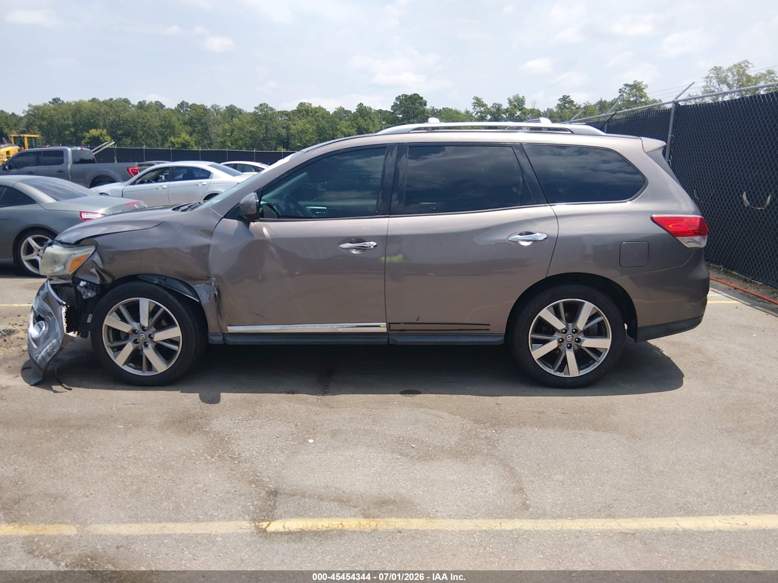 2014 Nissan Pathfinder Platinum Серый vin: 5N1AR2MM3EC633046