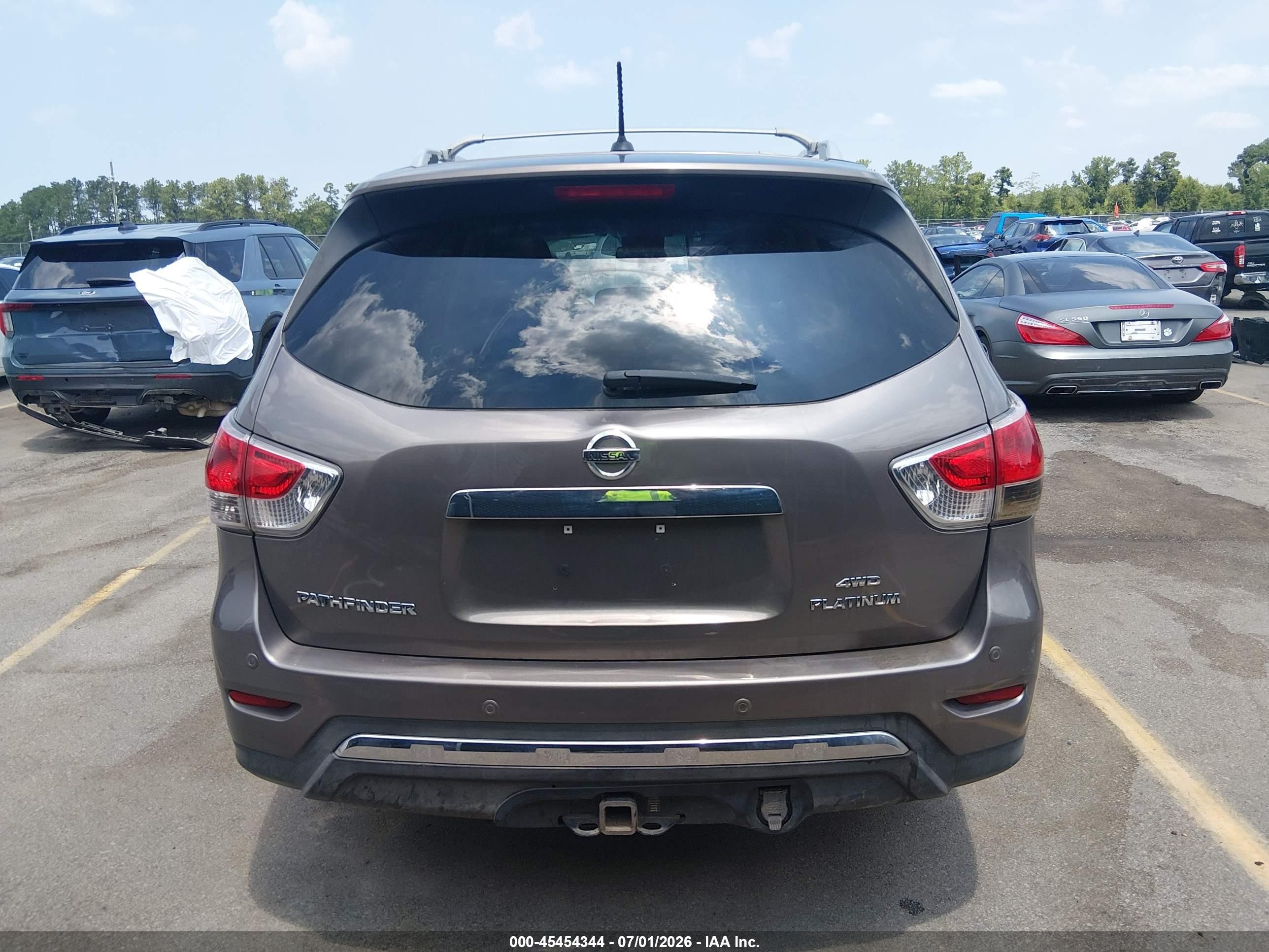 2014 Nissan Pathfinder Platinum Серый vin: 5N1AR2MM3EC633046